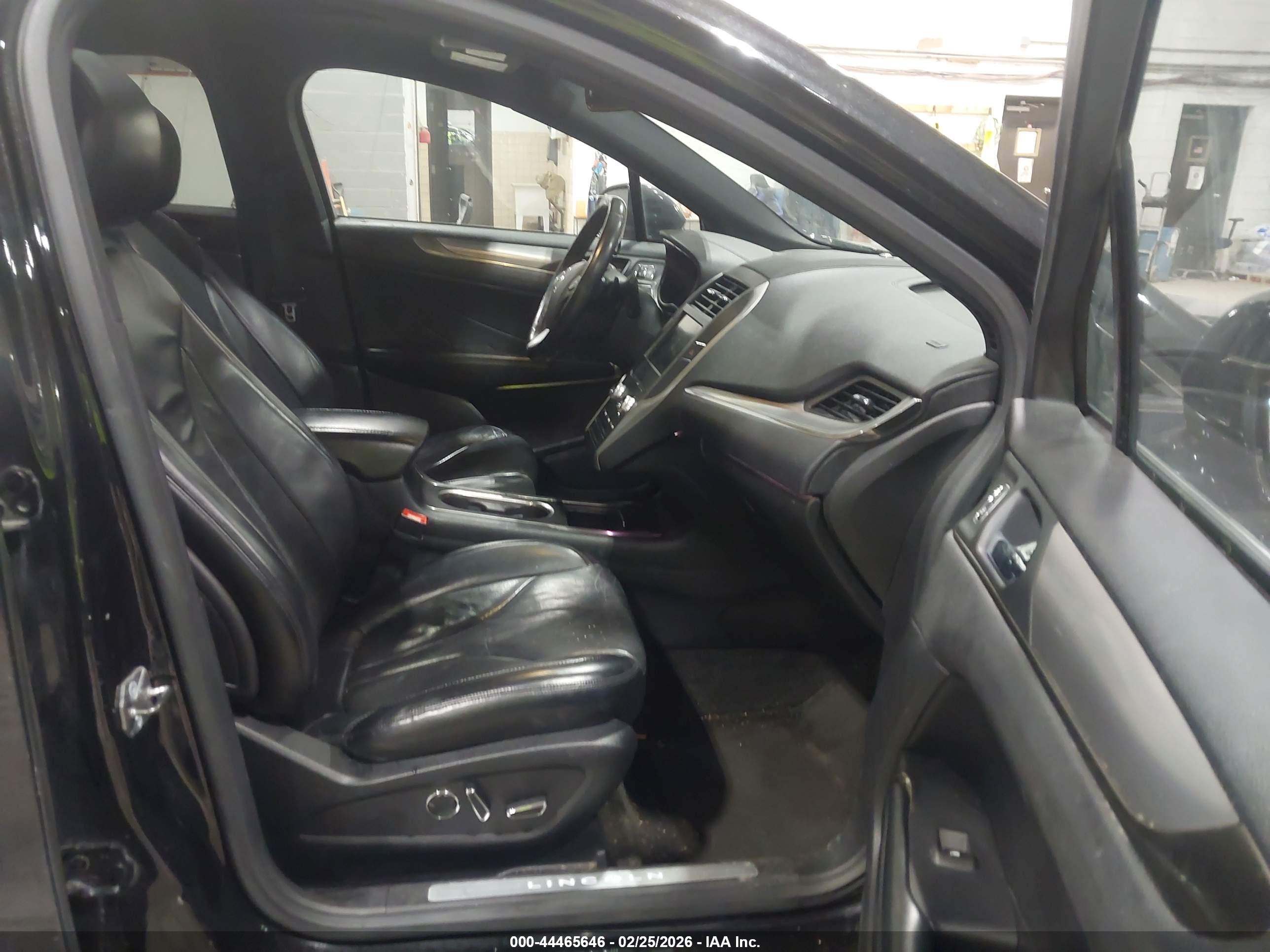 LINCOLN MKC image 5