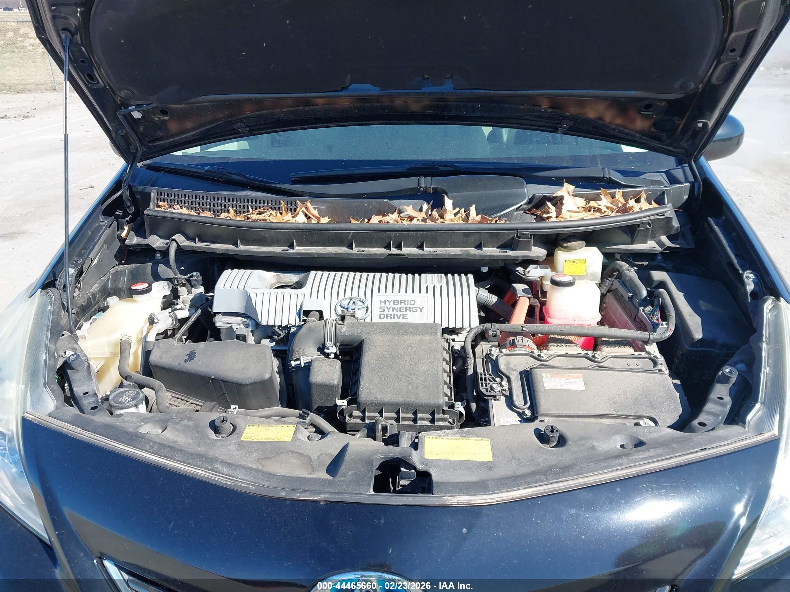 TOYOTA PRIUS image 10