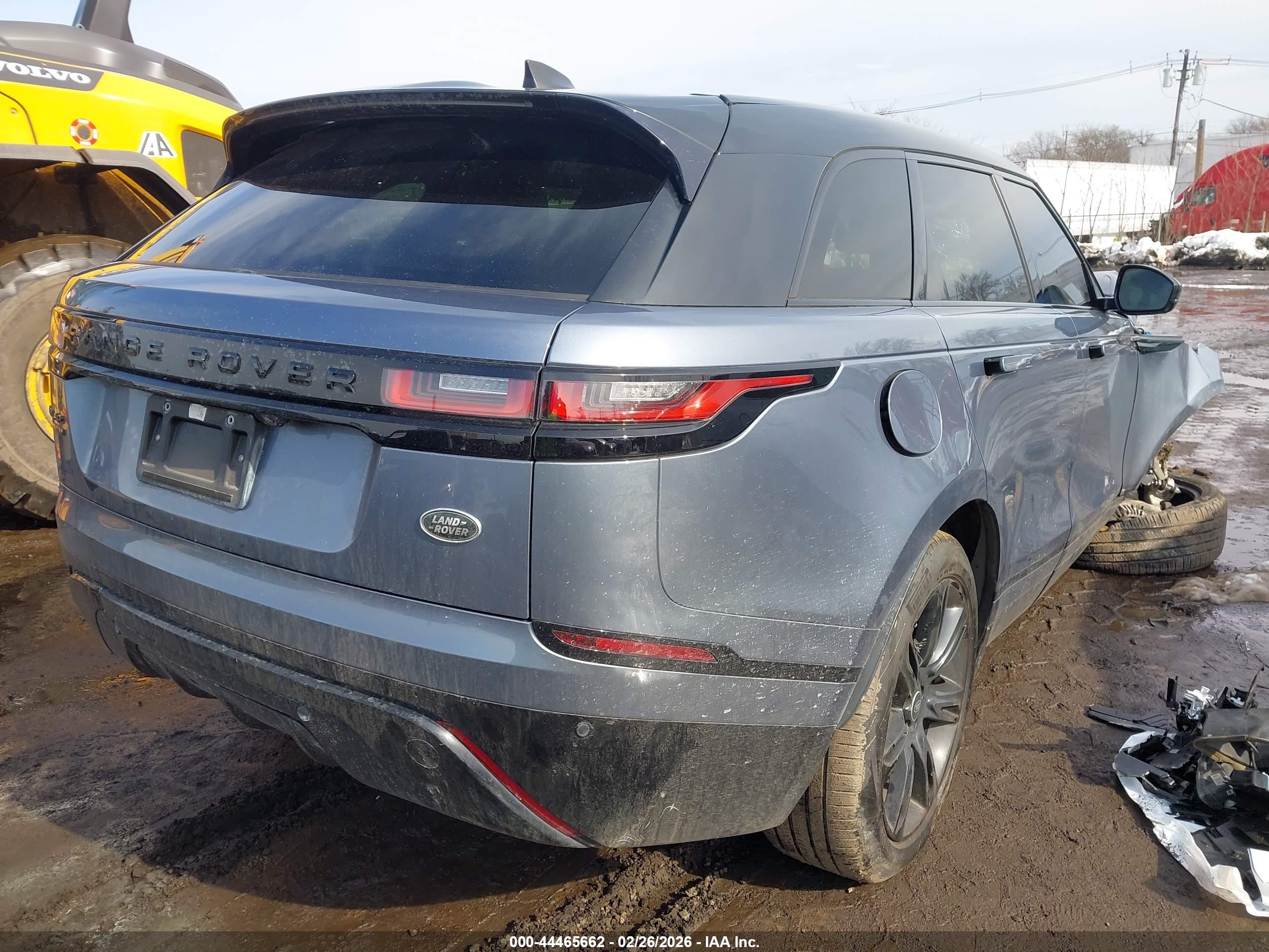 LAND ROVER image 4