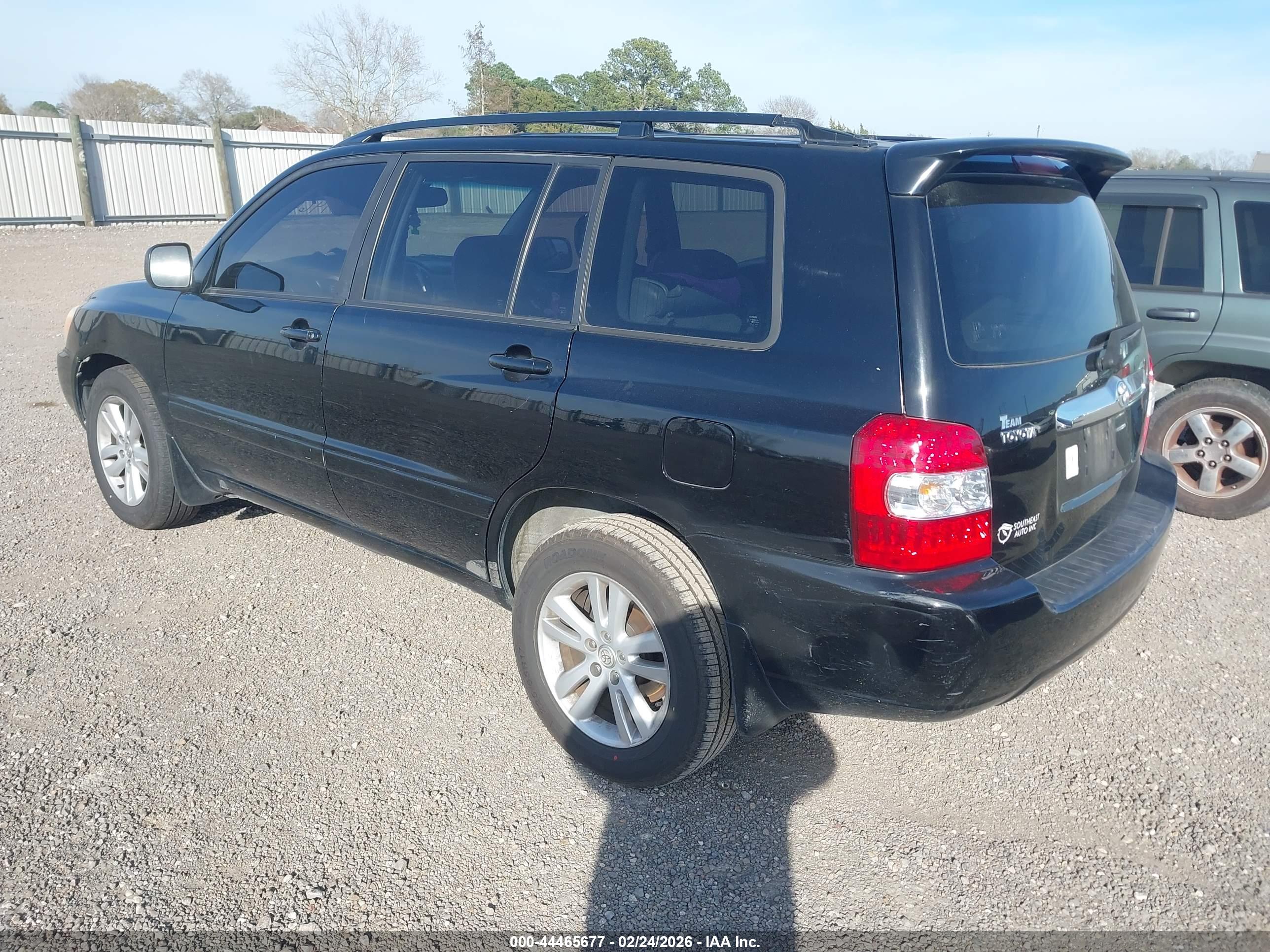 TOYOTA HIGHLANDER image 3
