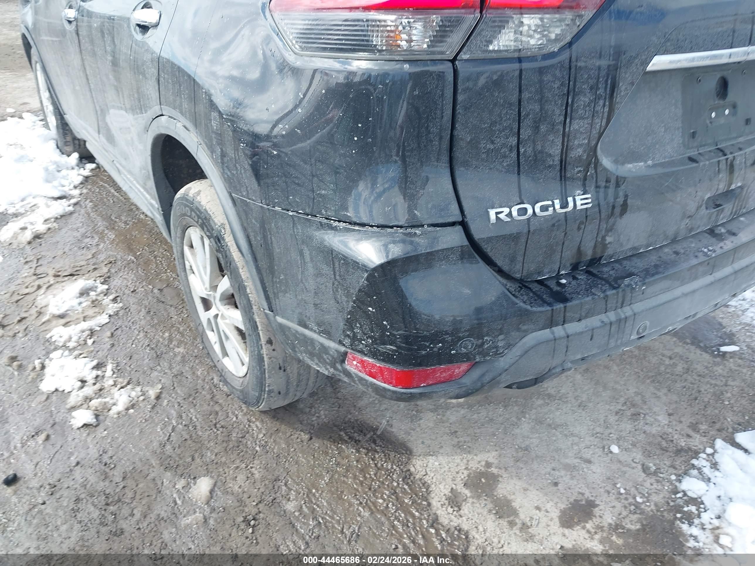 NISSAN ROGUE image 6
