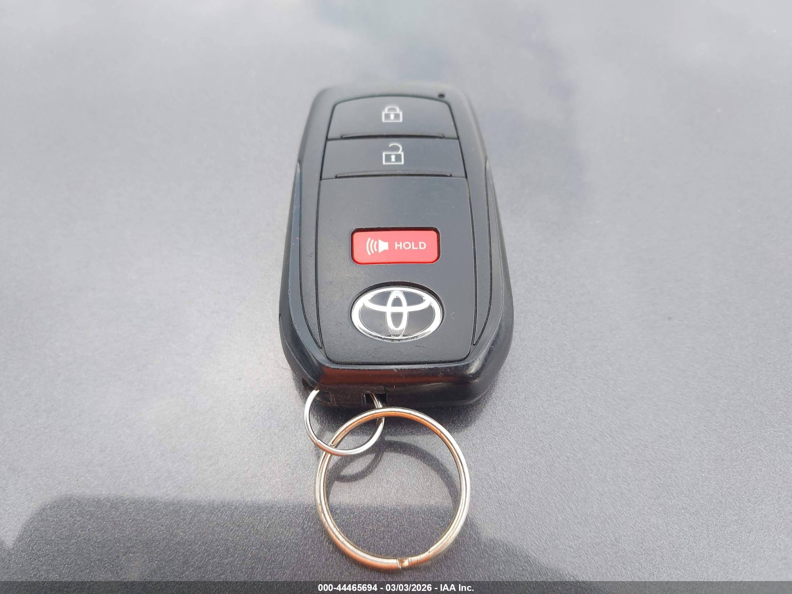 TOYOTA COROLLA image 11