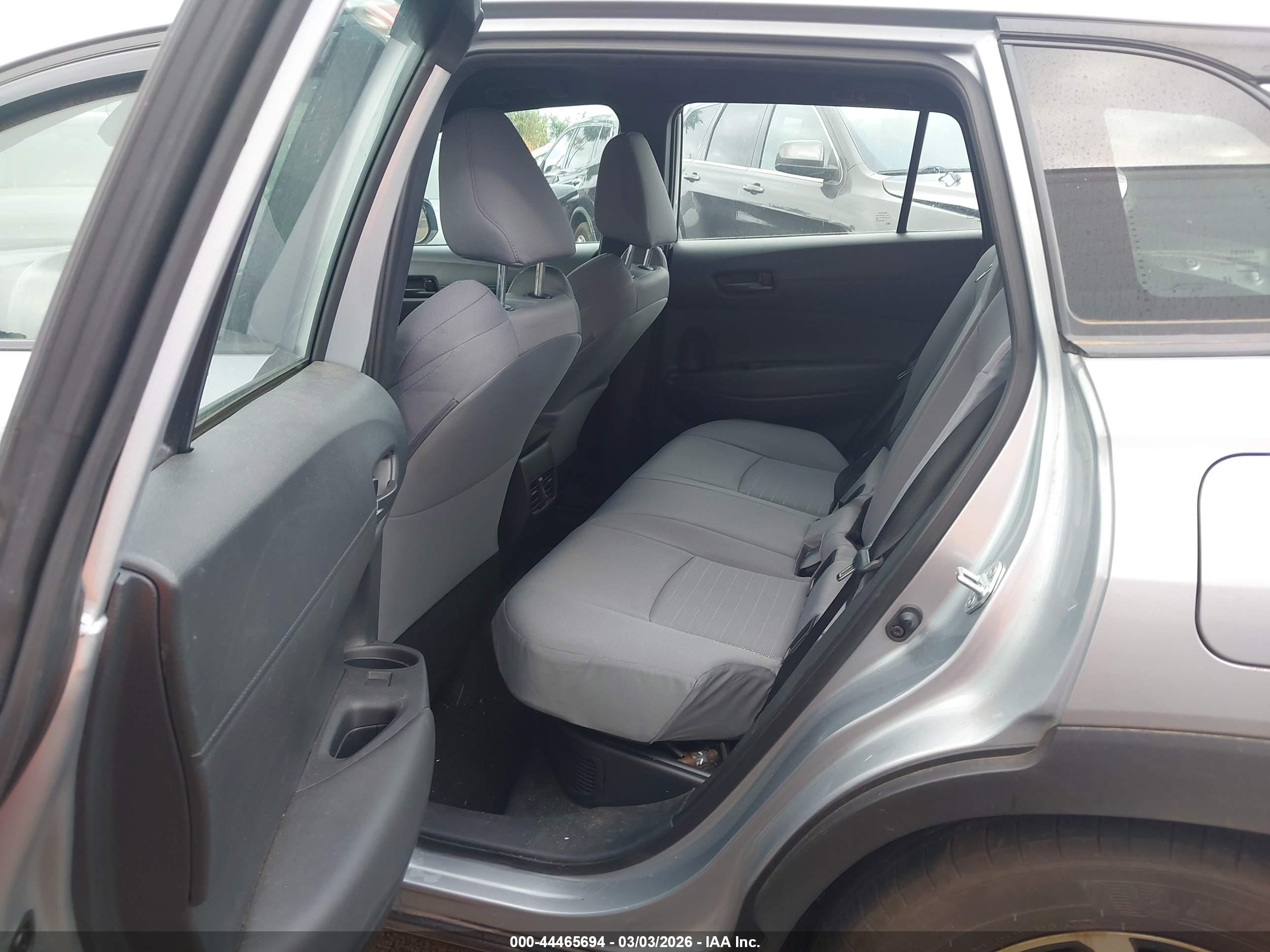 TOYOTA COROLLA image 8