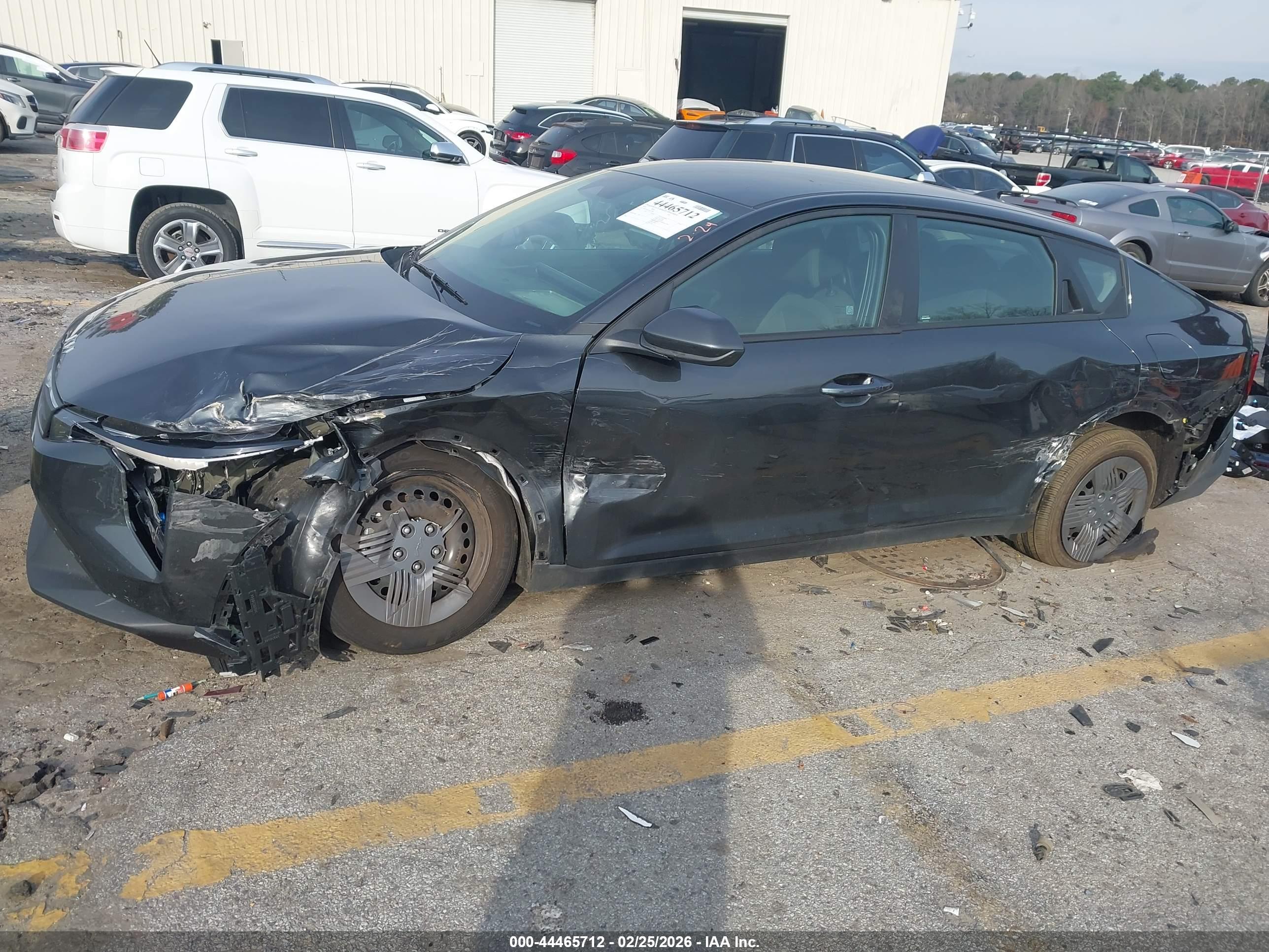 KIA K4 image 6