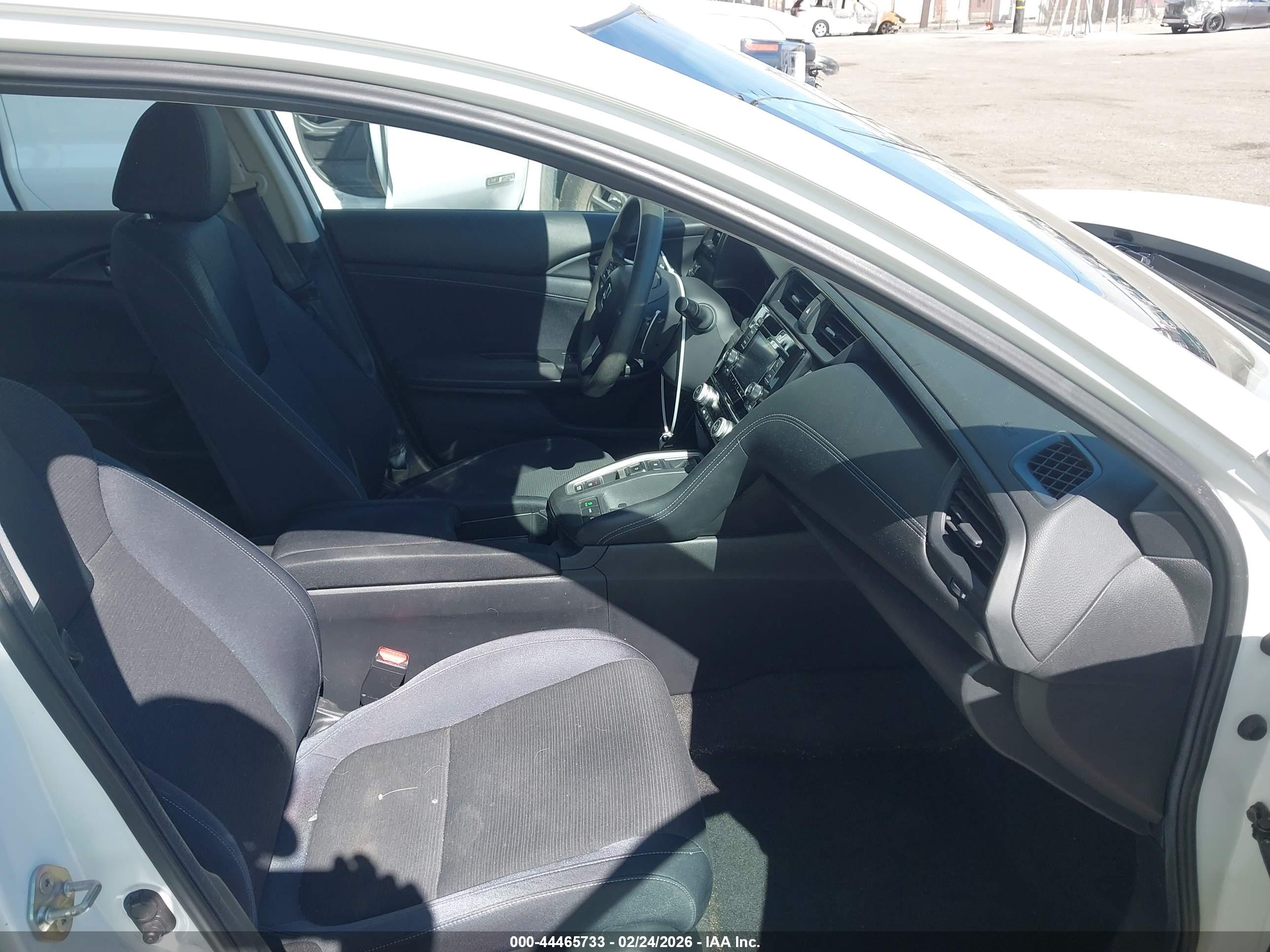 HONDA INSIGHT image 5