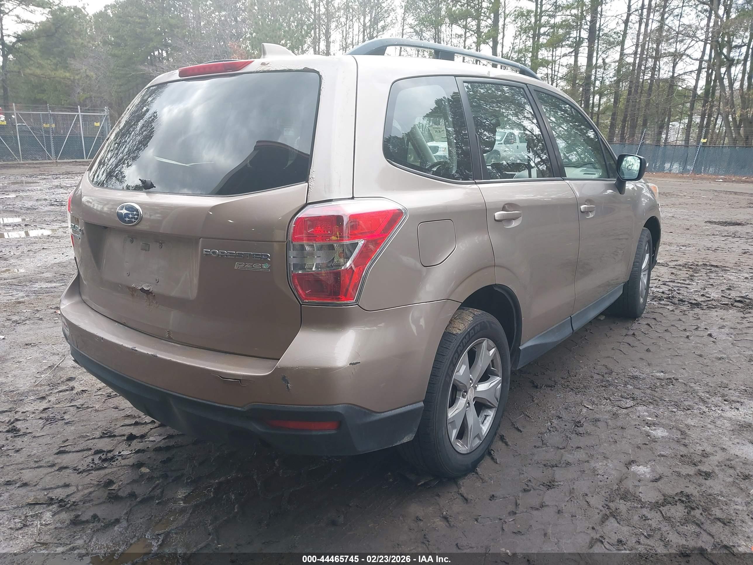 SUBARU FORESTER image 4
