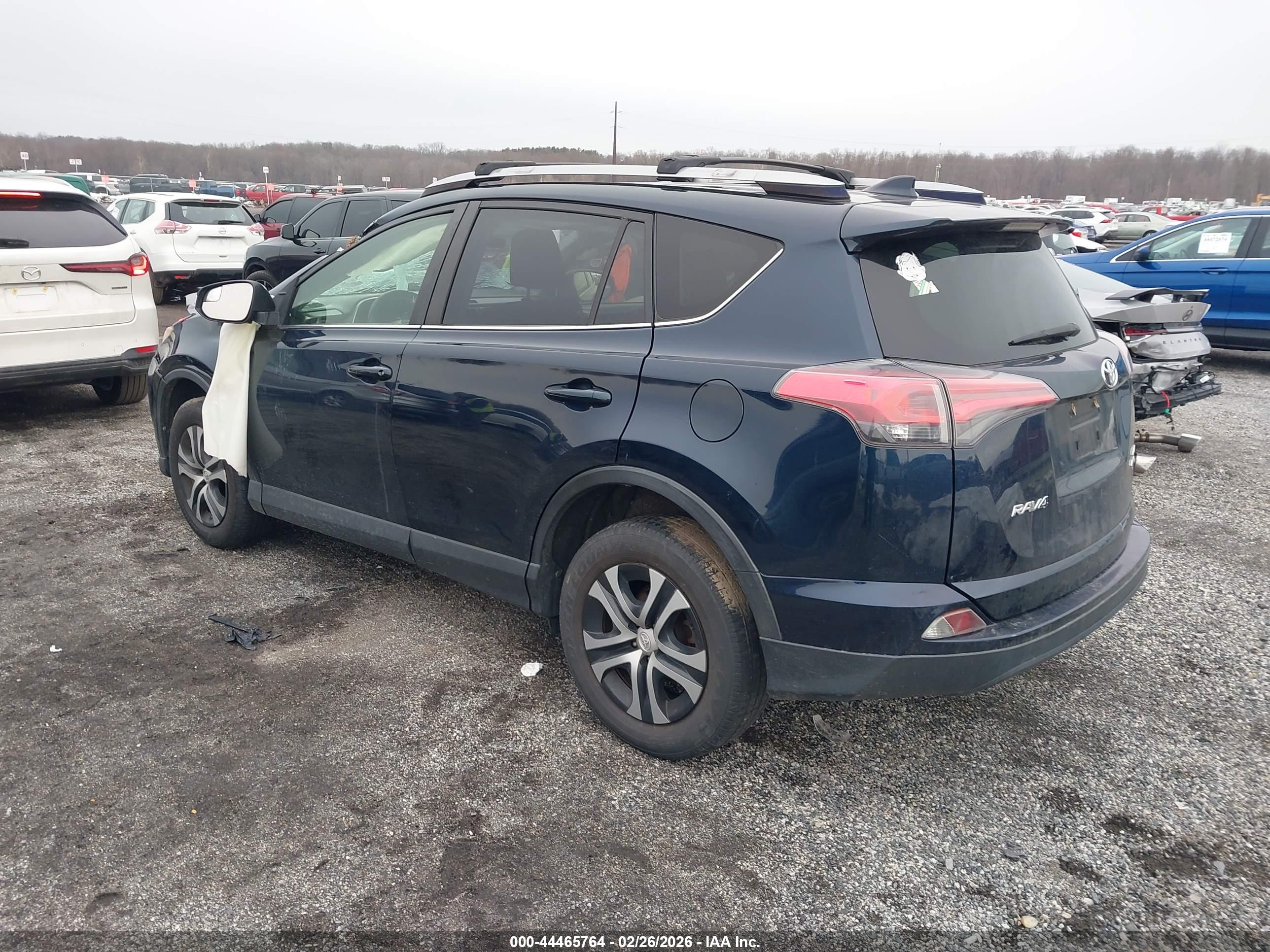 TOYOTA RAV4 image 3