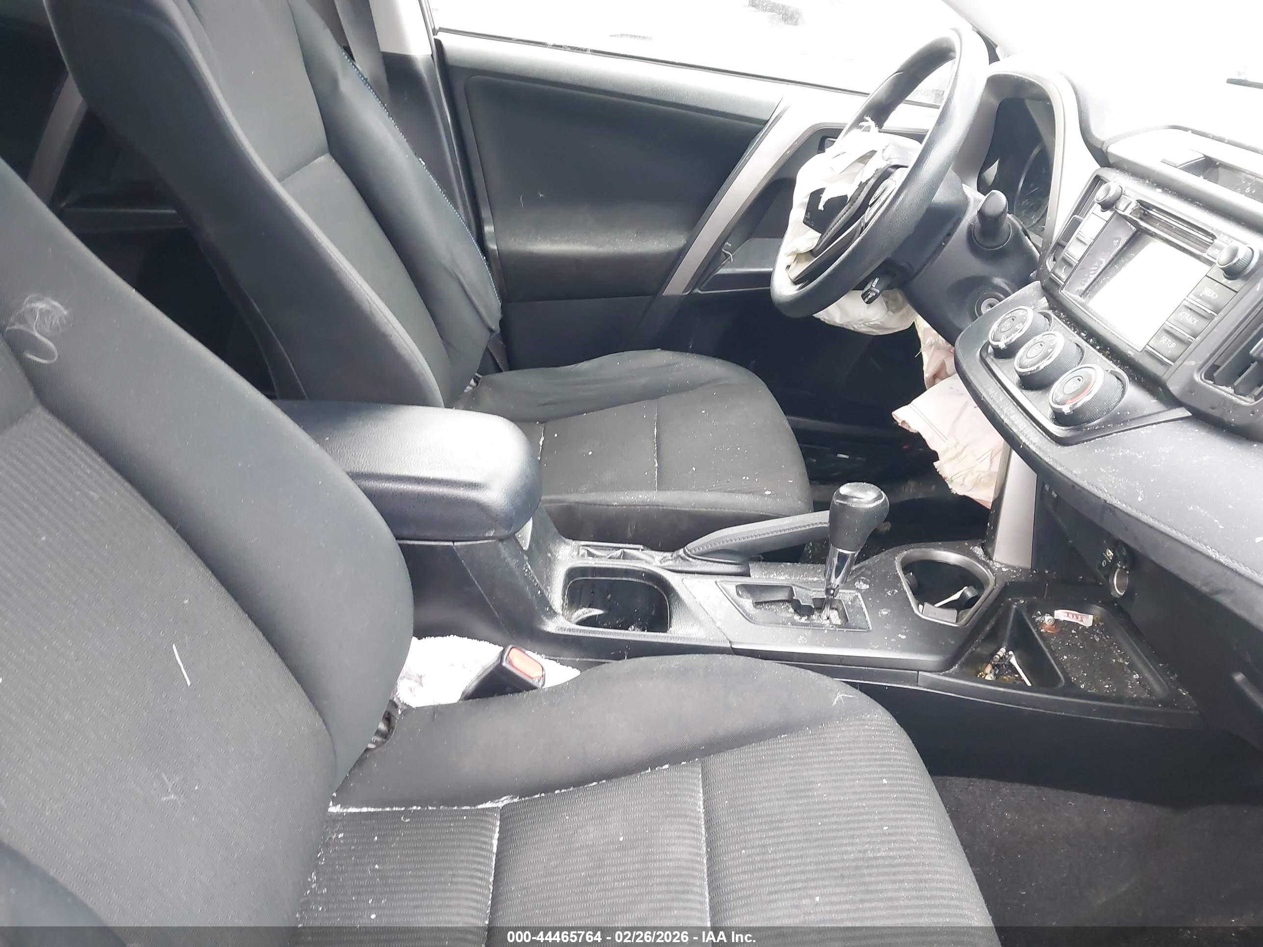TOYOTA RAV4 image 5