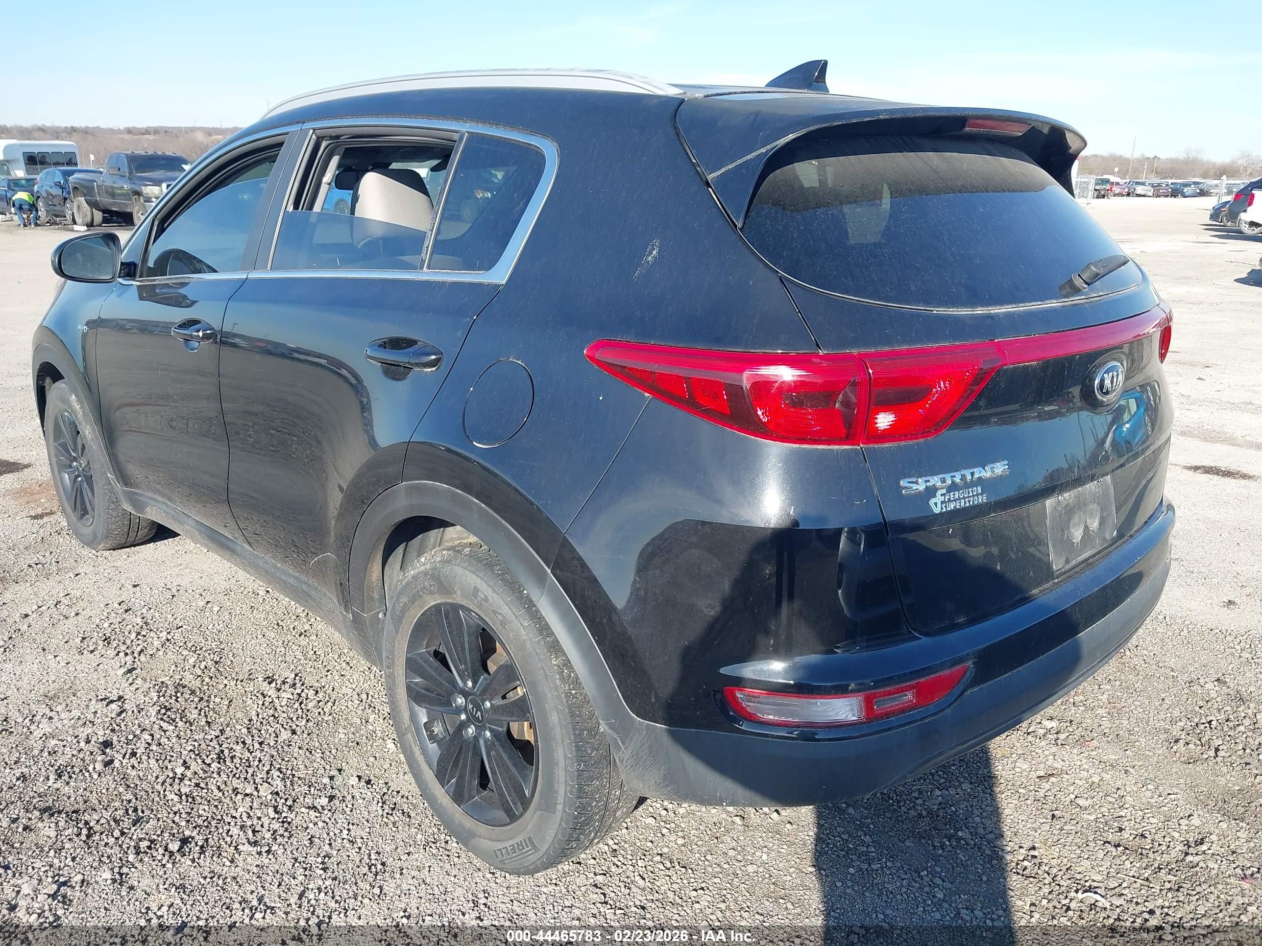 KIA SPORTAGE image 3