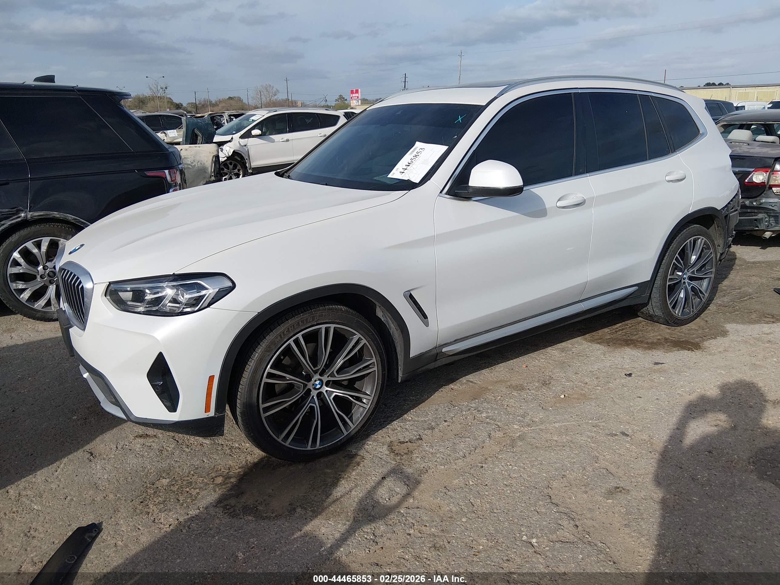 BMW X3 image 2