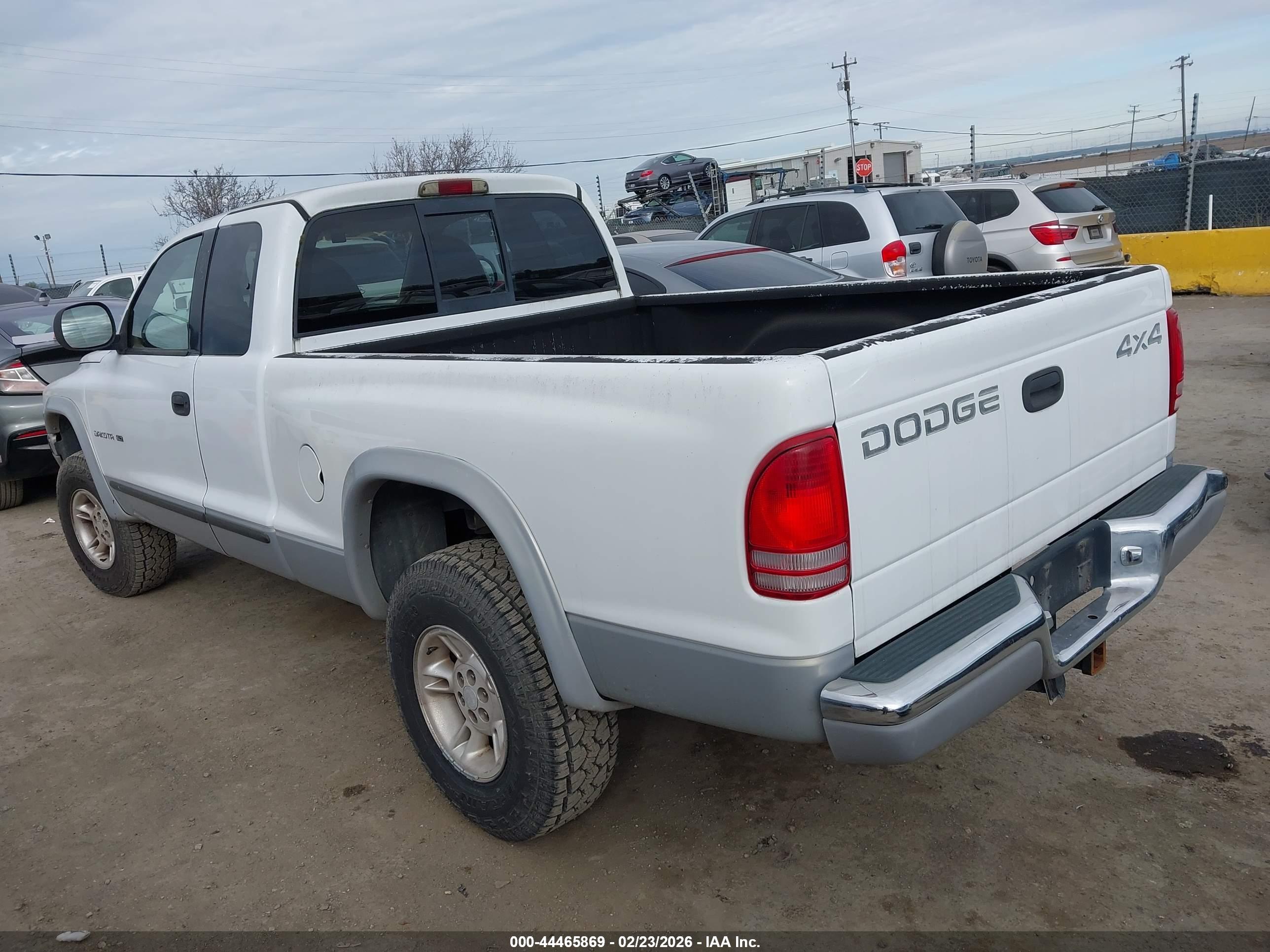 DODGE DAKOTA image 3