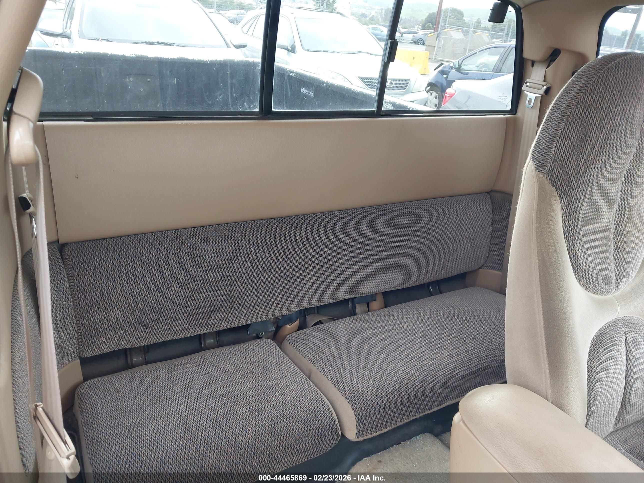 DODGE DAKOTA image 8