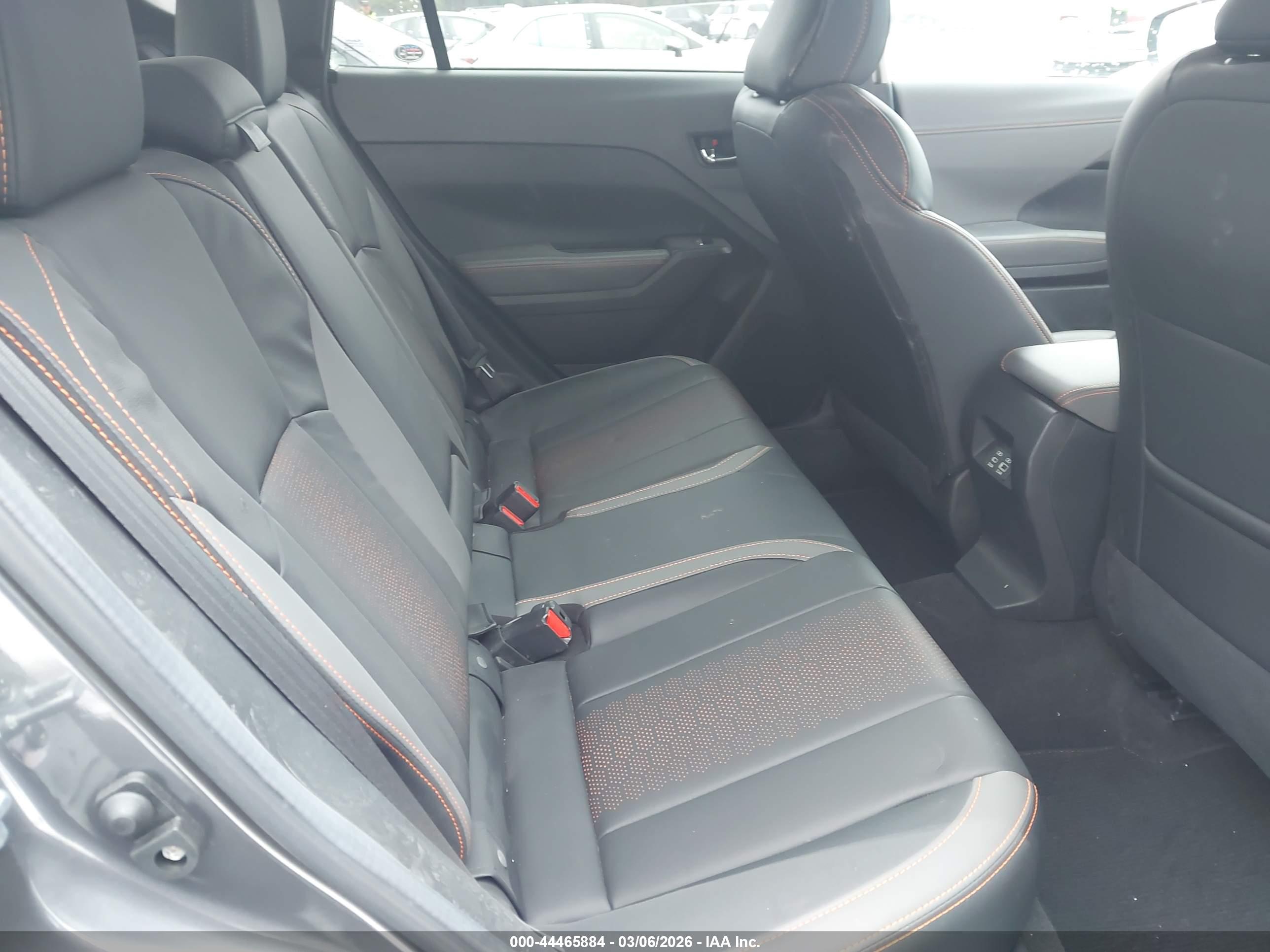 SUBARU CROSSTREK image 8