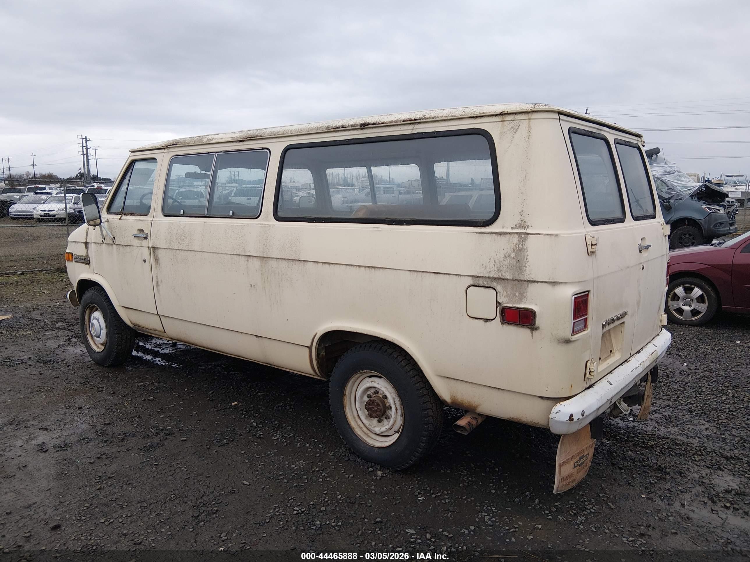 CHEVROLET VAN image 3