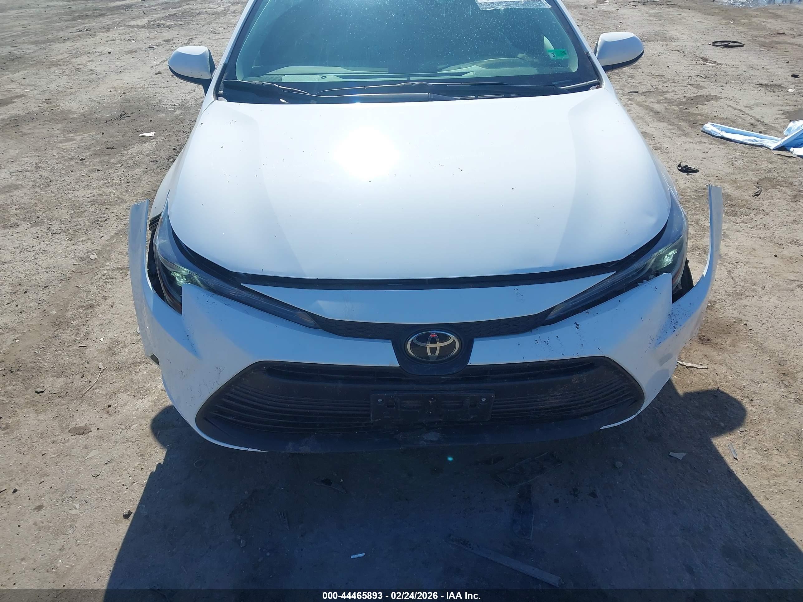 TOYOTA COROLLA image 6