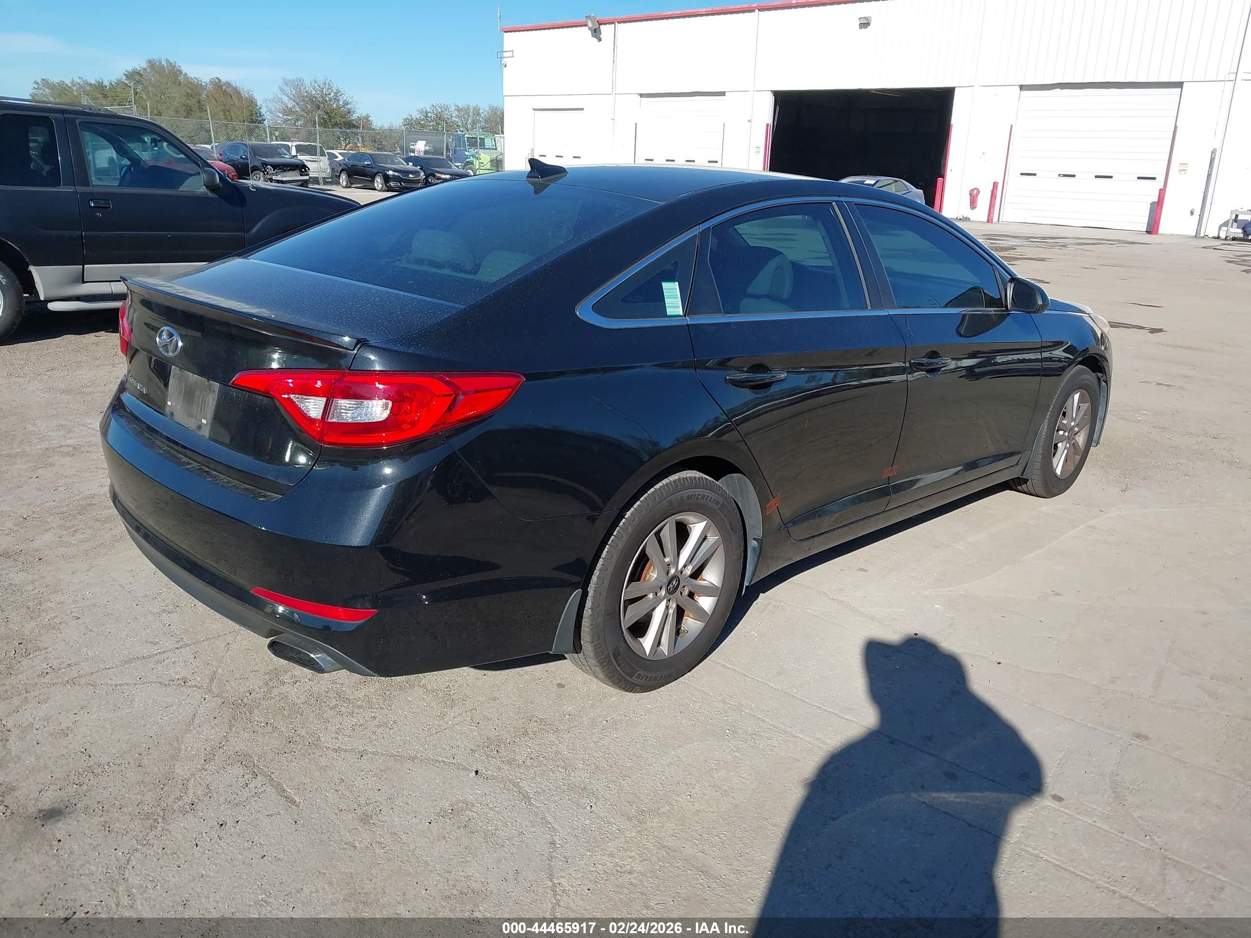 HYUNDAI SONATA image 4