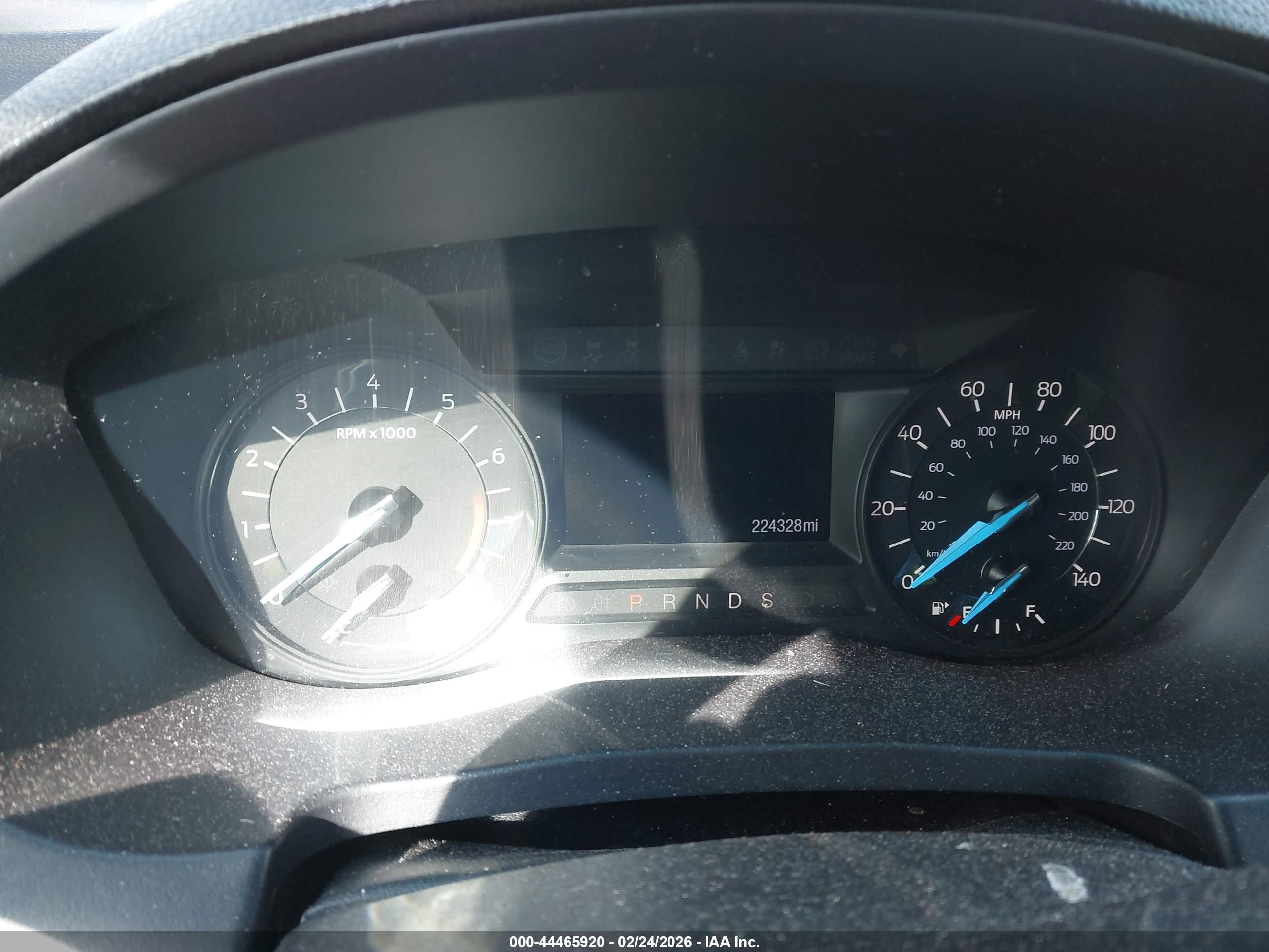 FORD EXPLORER image 7