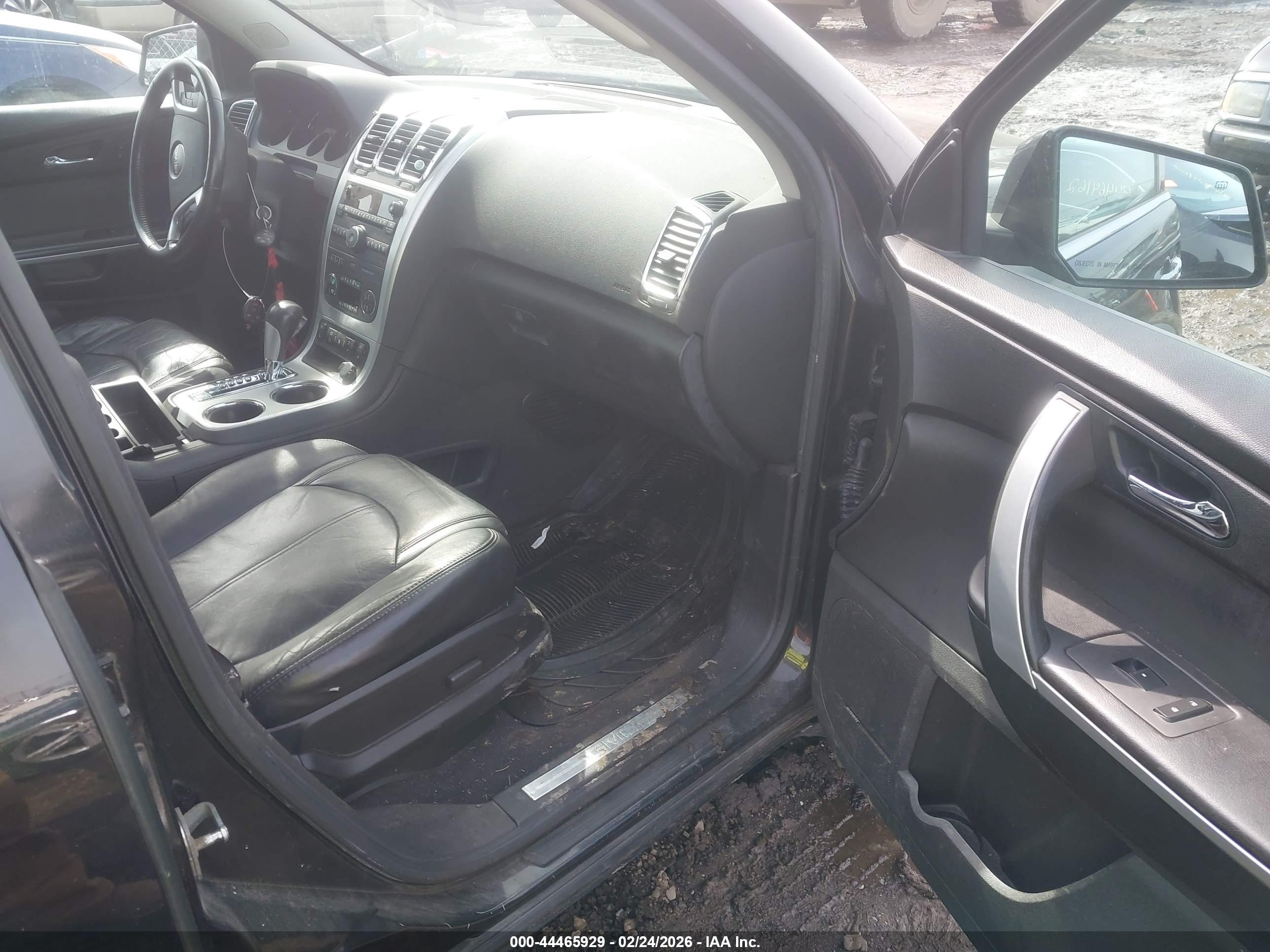 GMC ACADIA image 5