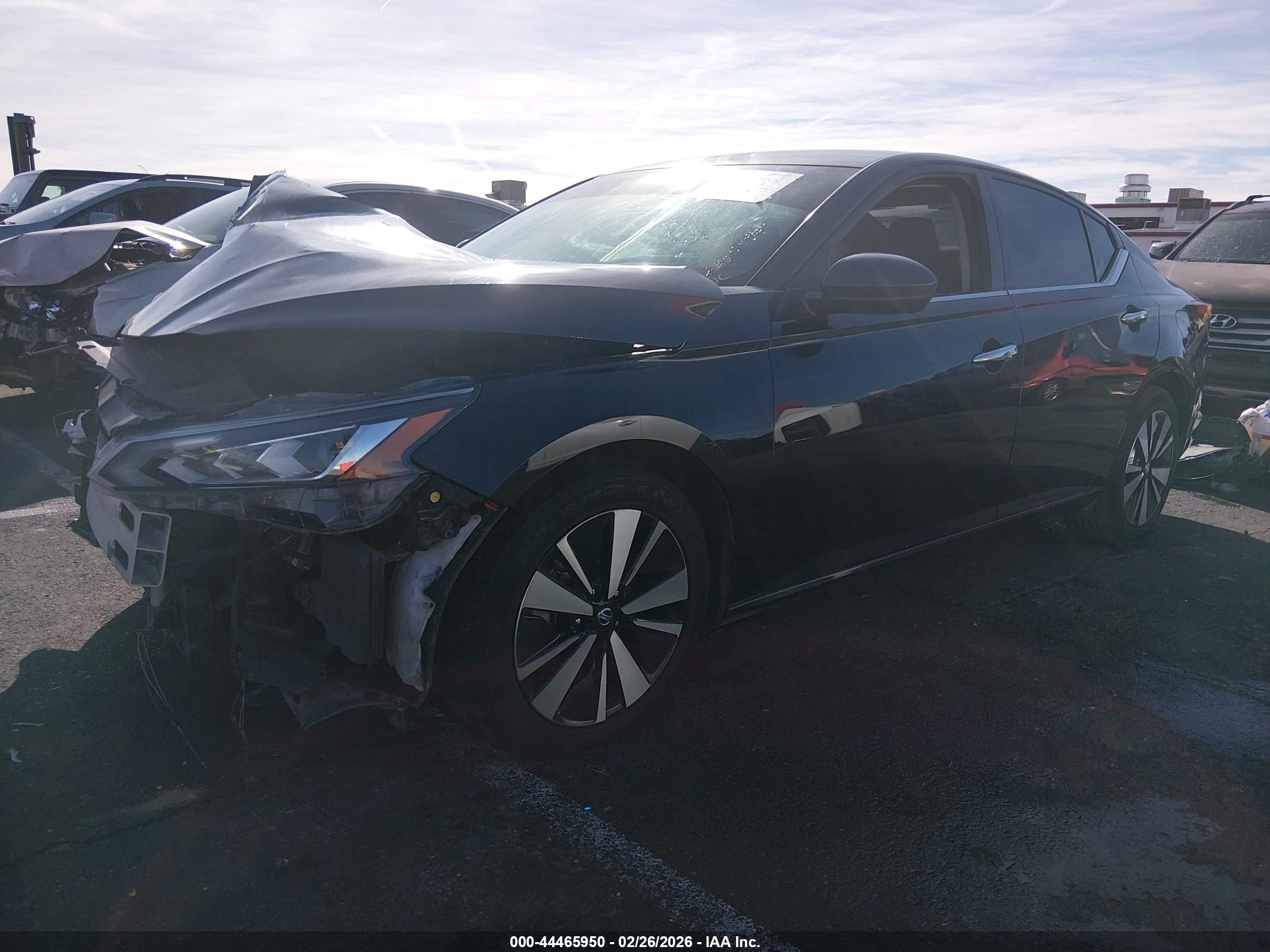 NISSAN ALTIMA image 2