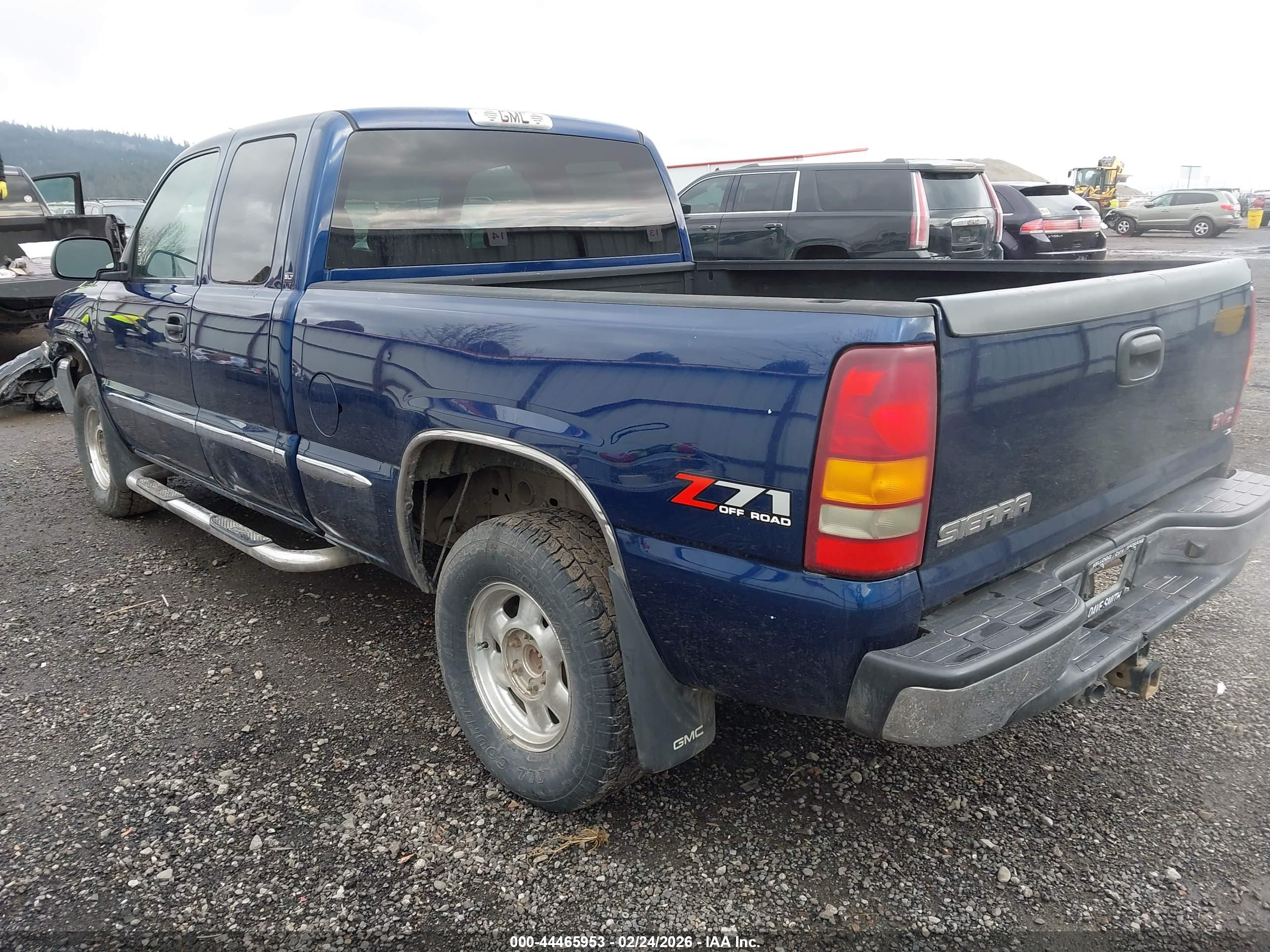 GMC SIERRA image 3