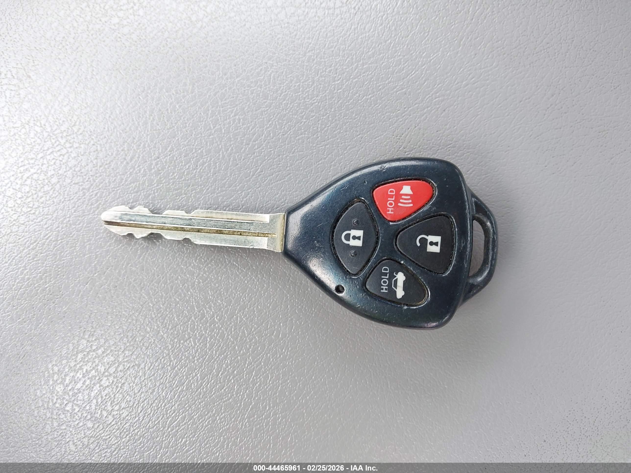 TOYOTA CAMRY image 11