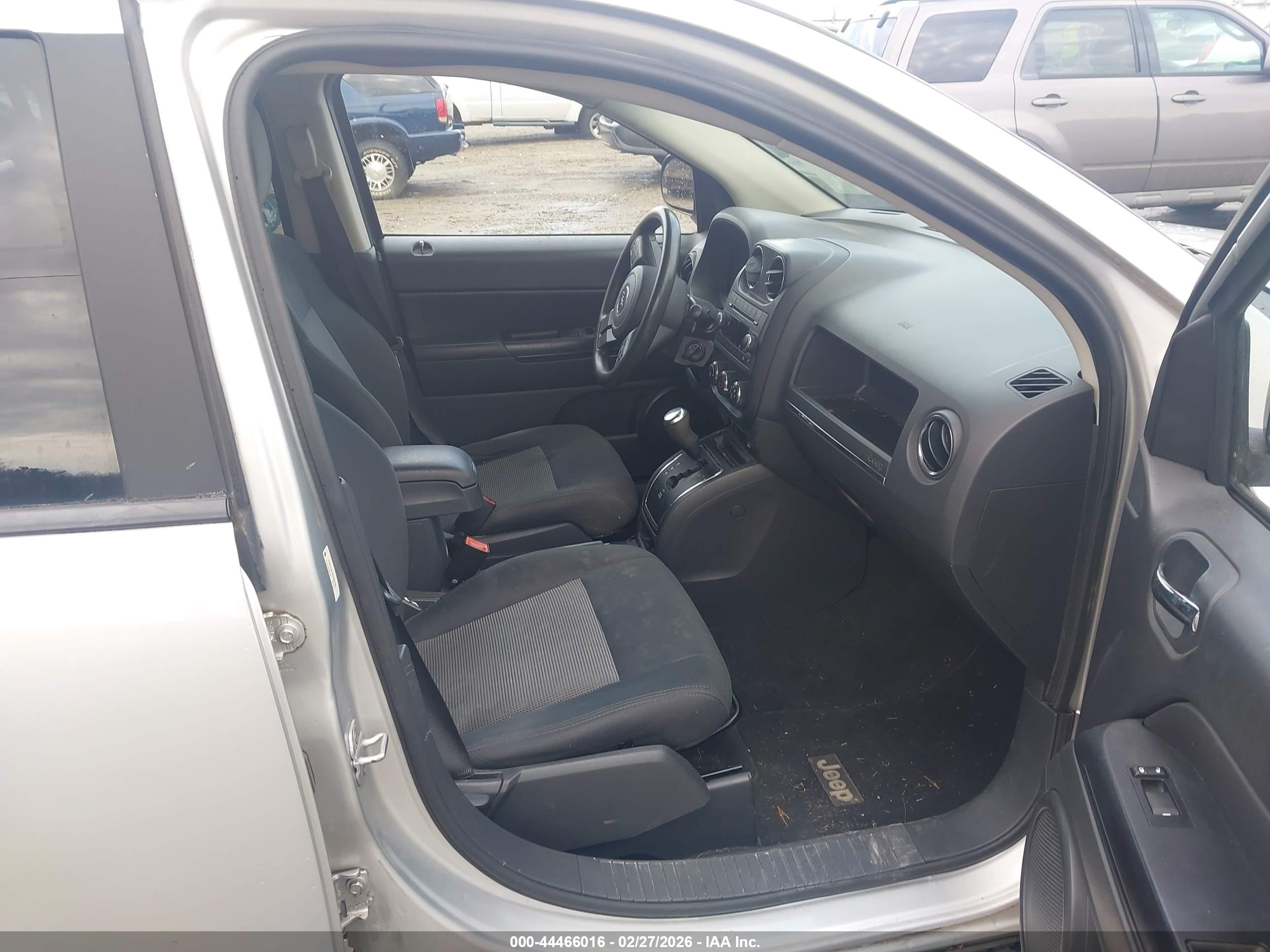 JEEP COMPASS image 5