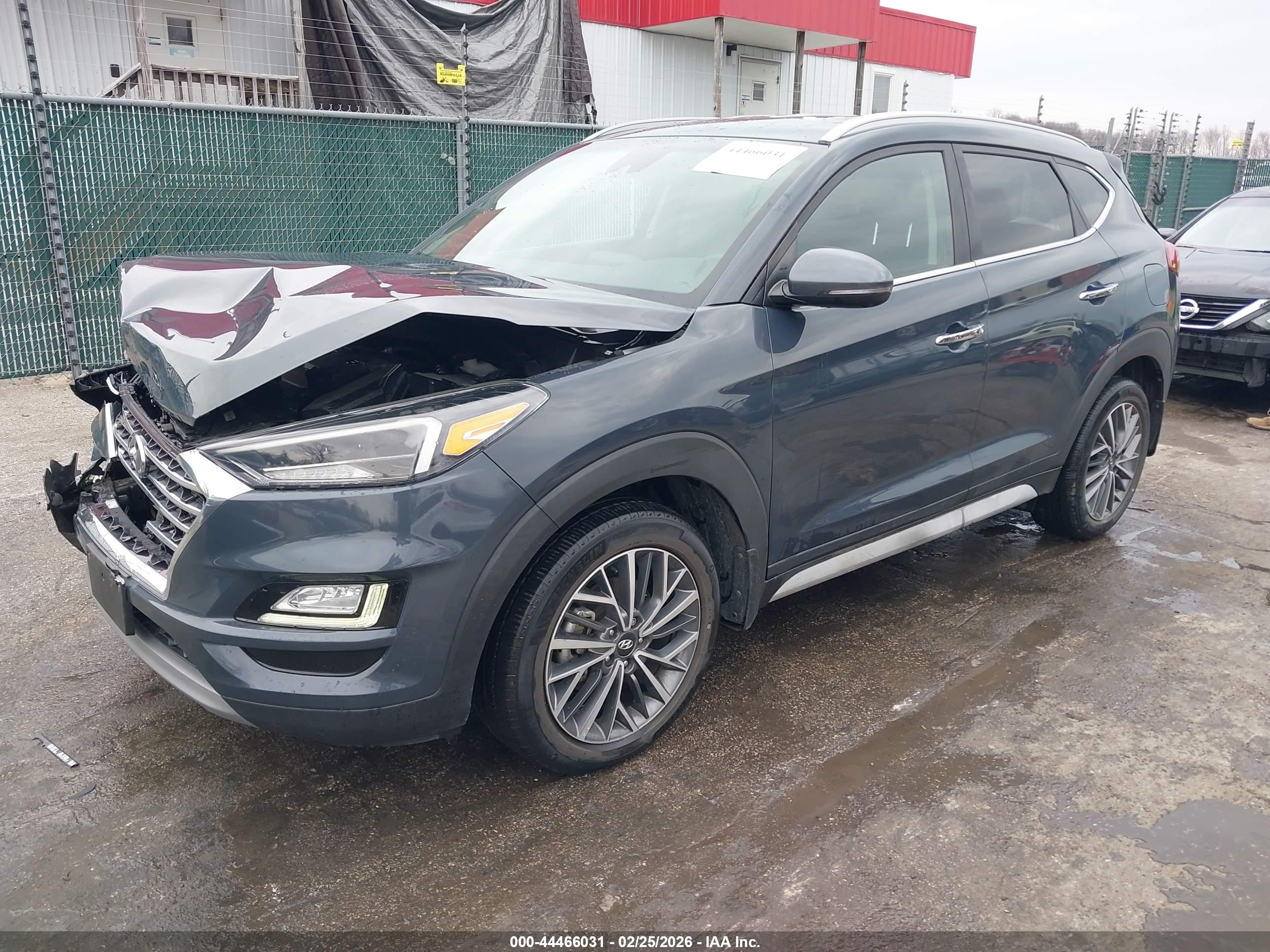 HYUNDAI TUCSON image 2