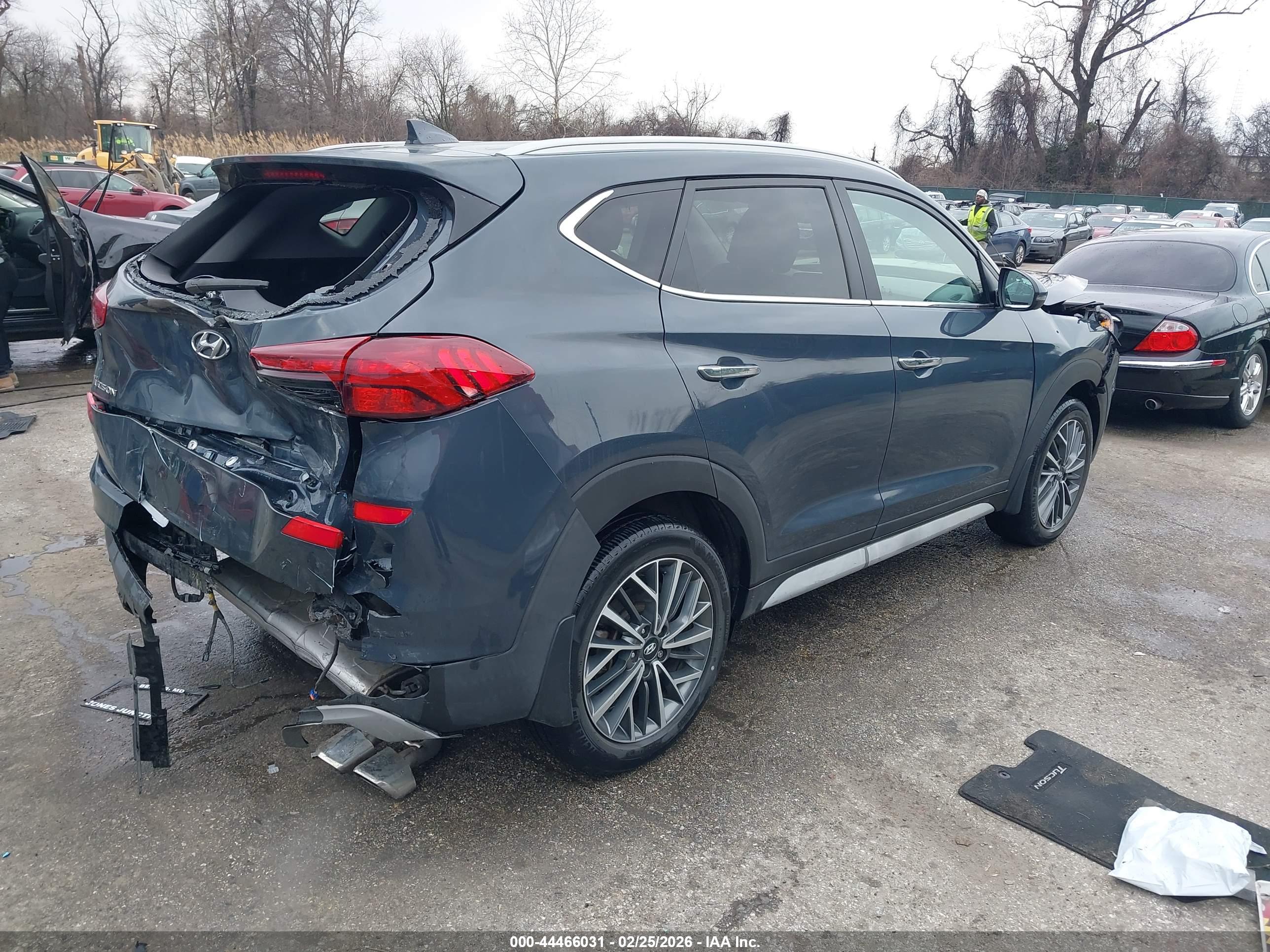 HYUNDAI TUCSON image 4