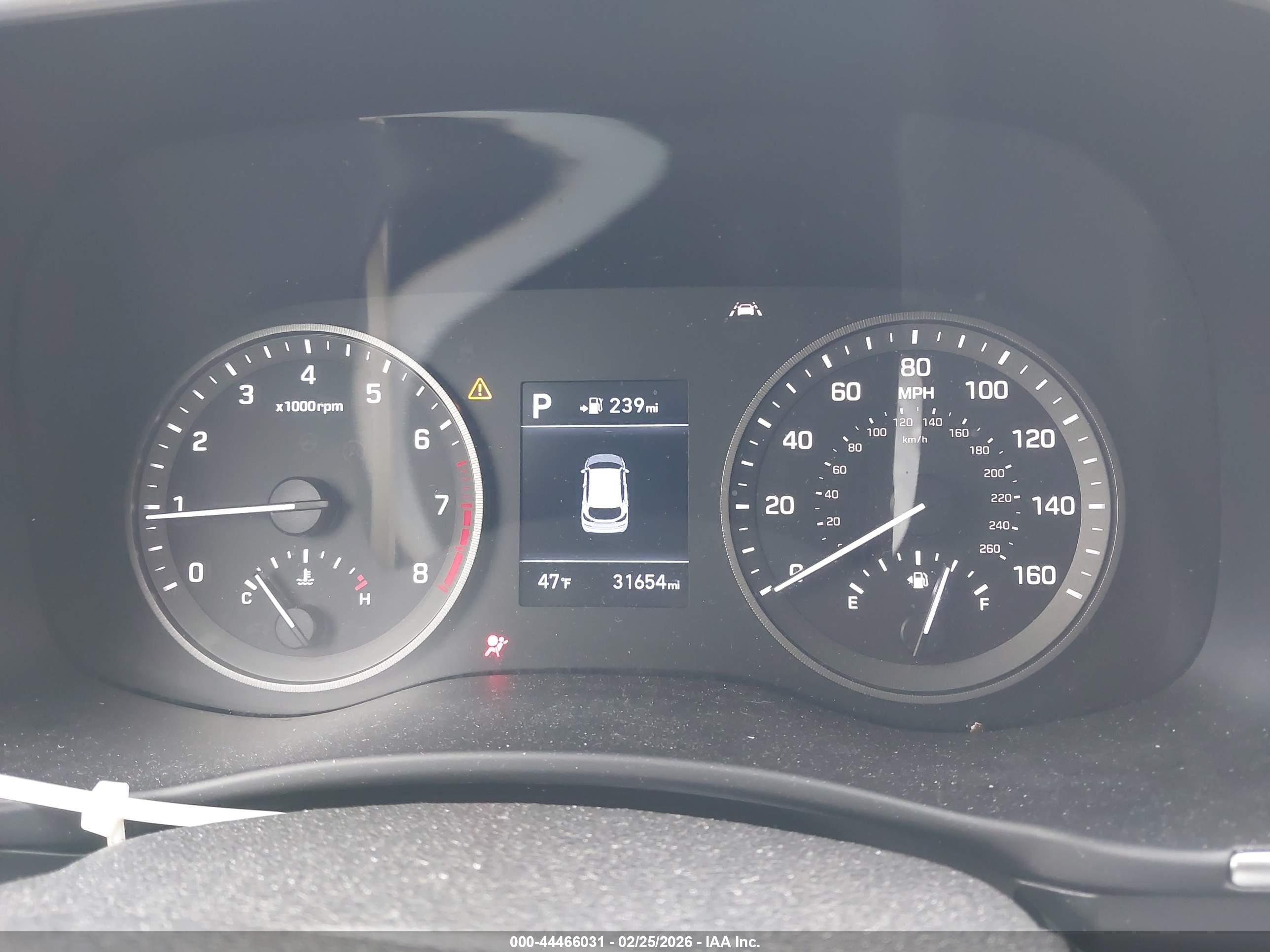 HYUNDAI TUCSON image 7