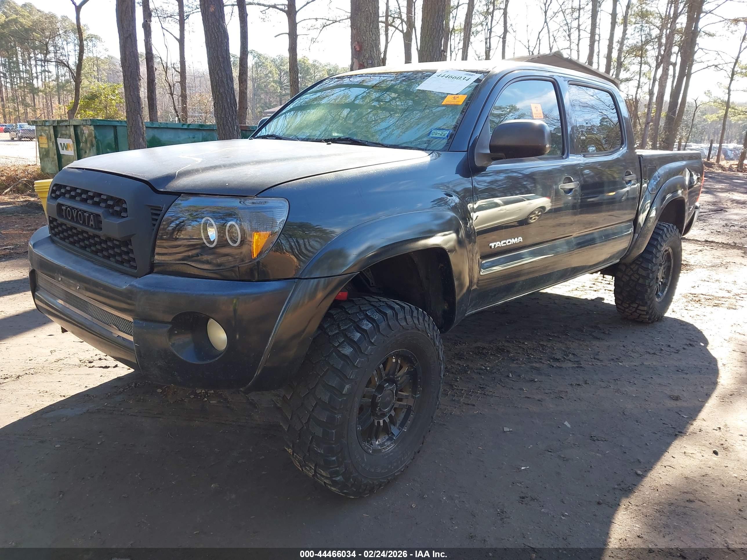 TOYOTA TACOMA image 2