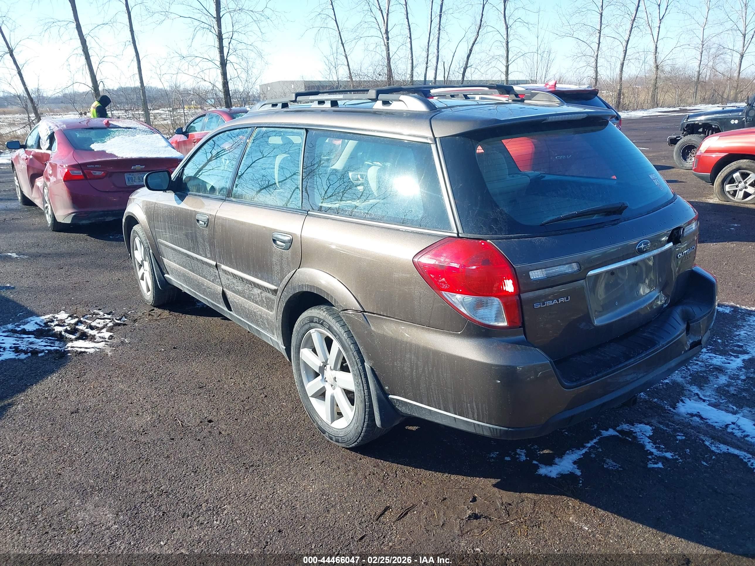 SUBARU OUTBACK image 3