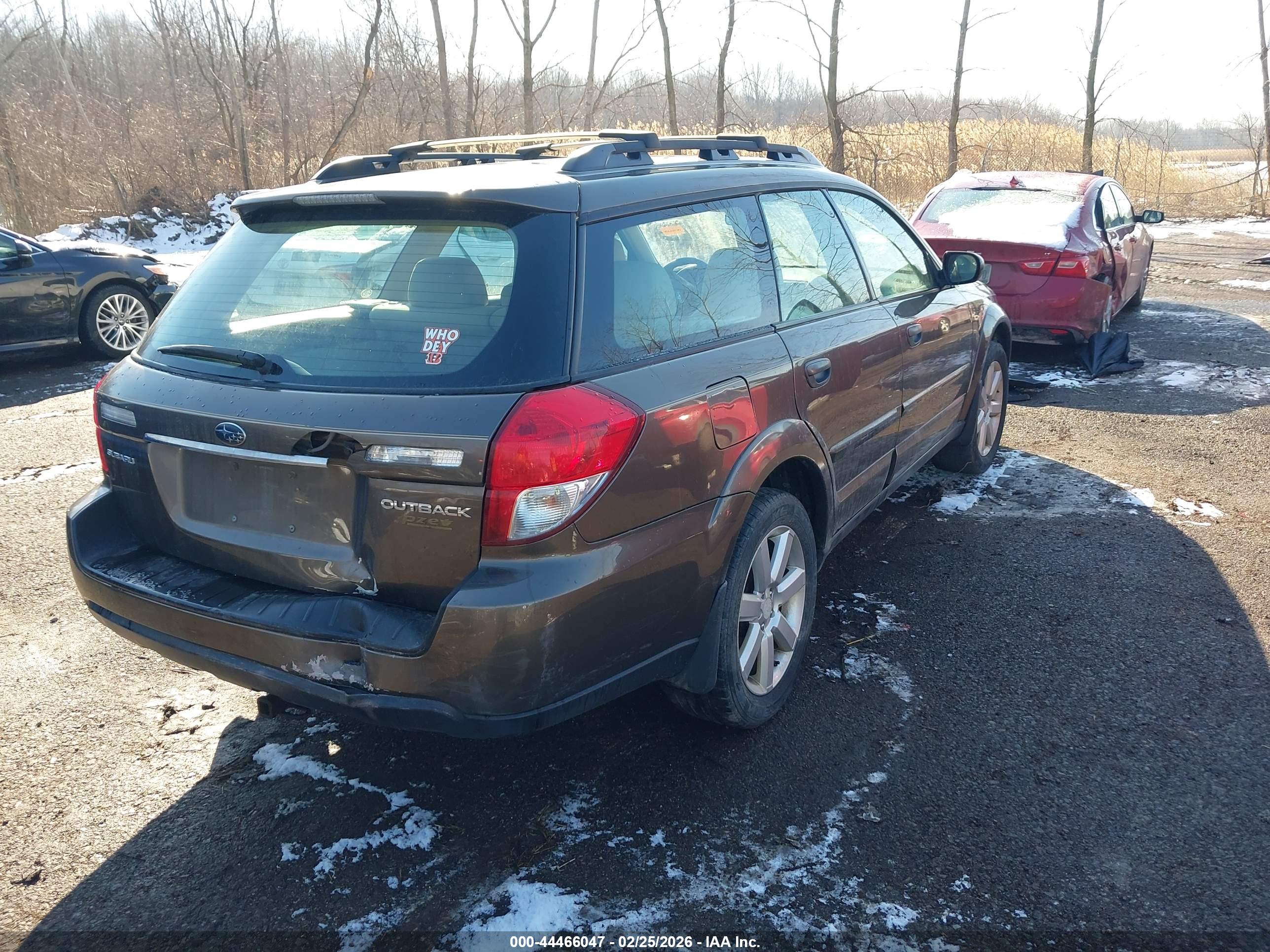 SUBARU OUTBACK image 4