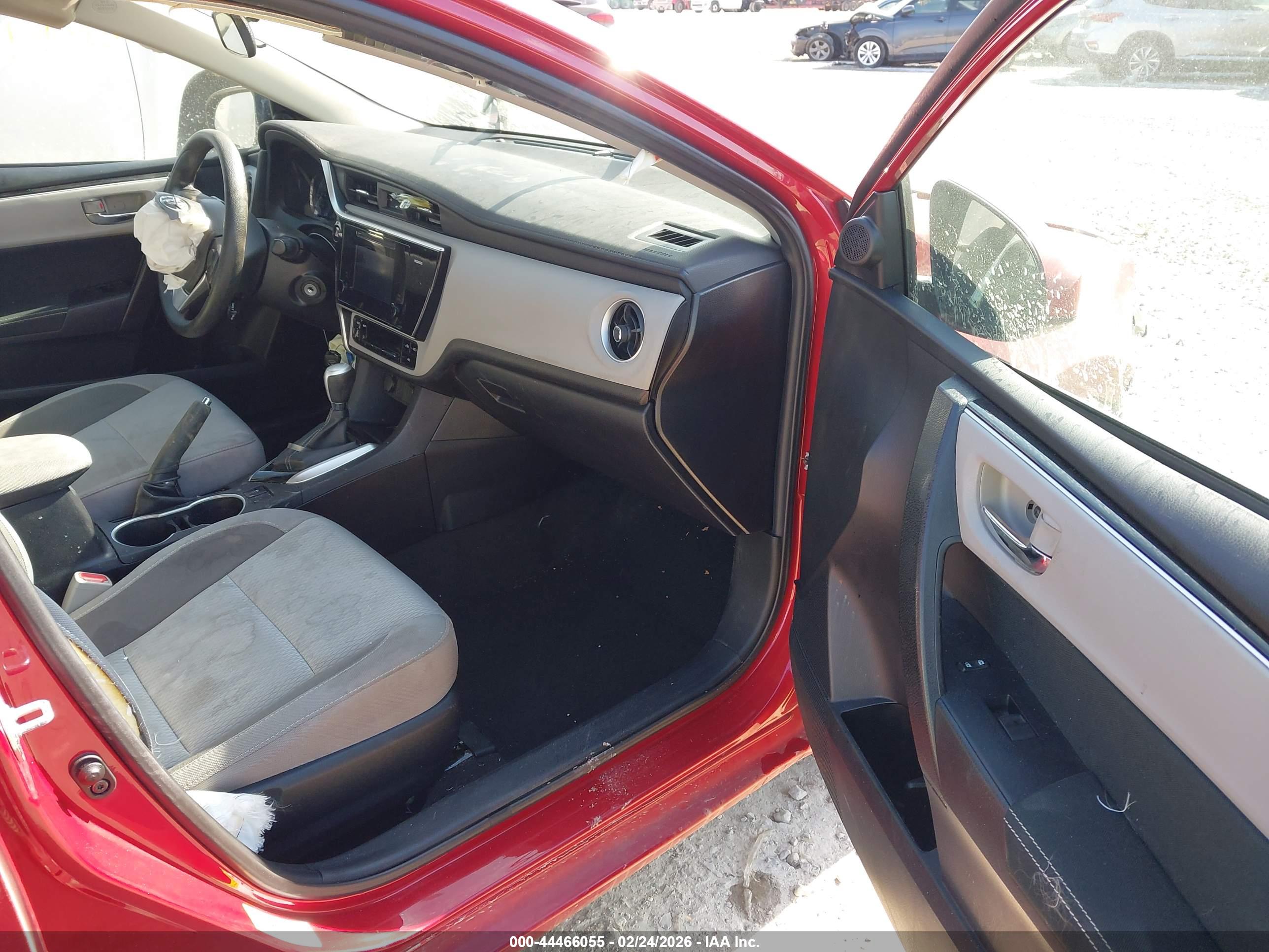 TOYOTA COROLLA image 5