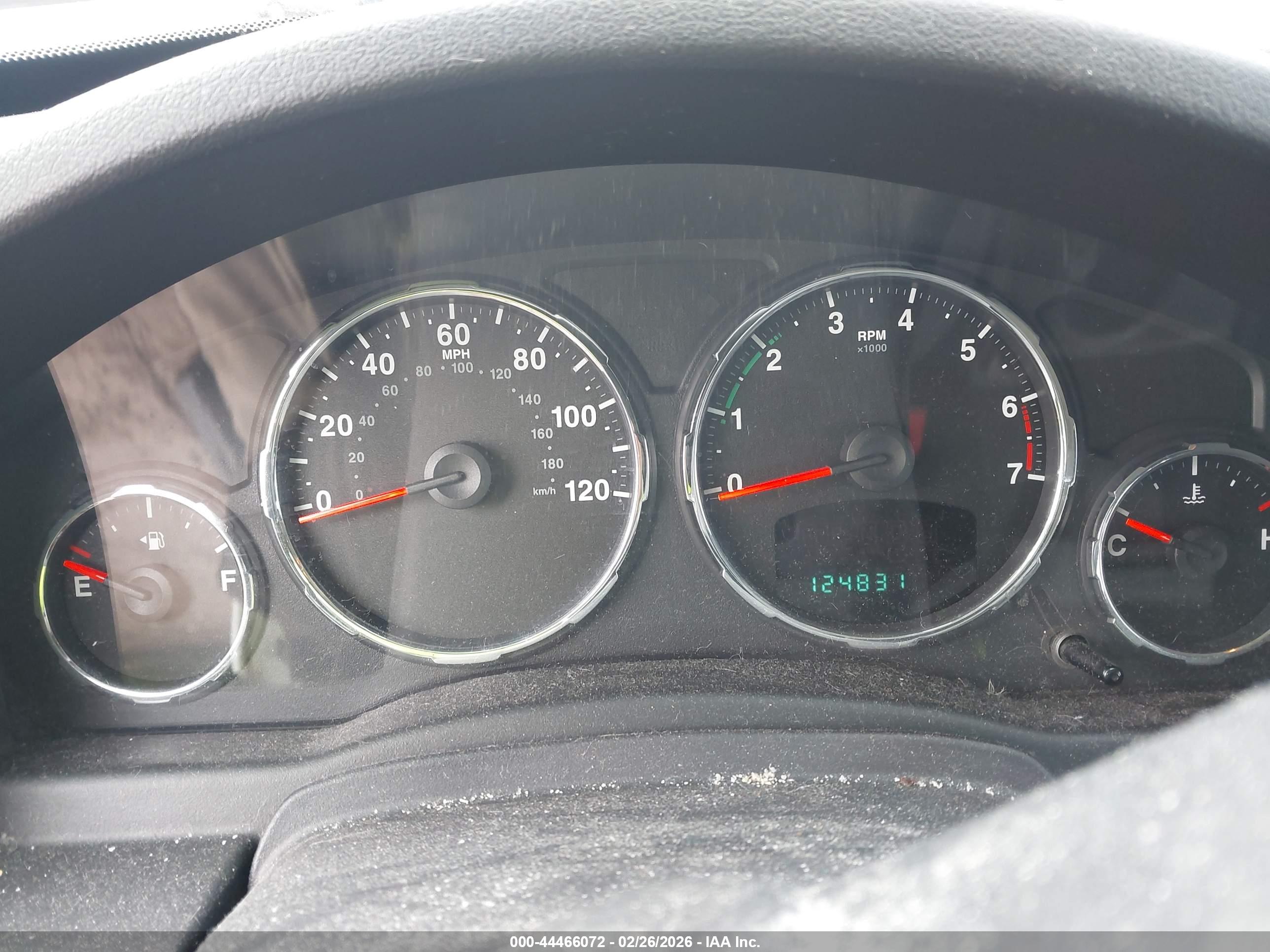JEEP LIBERTY image 7