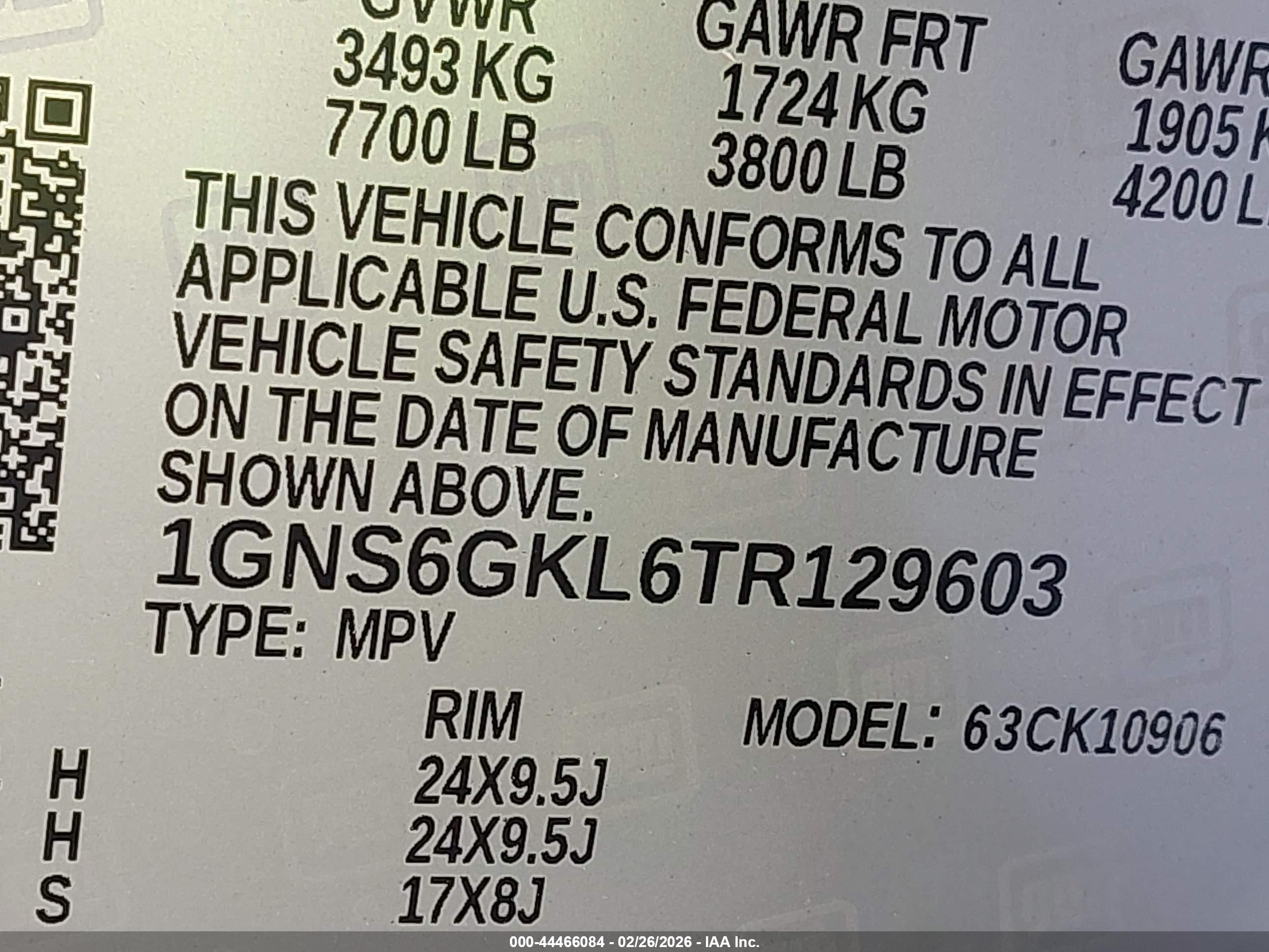 CHEVROLET SUBURBAN image 9