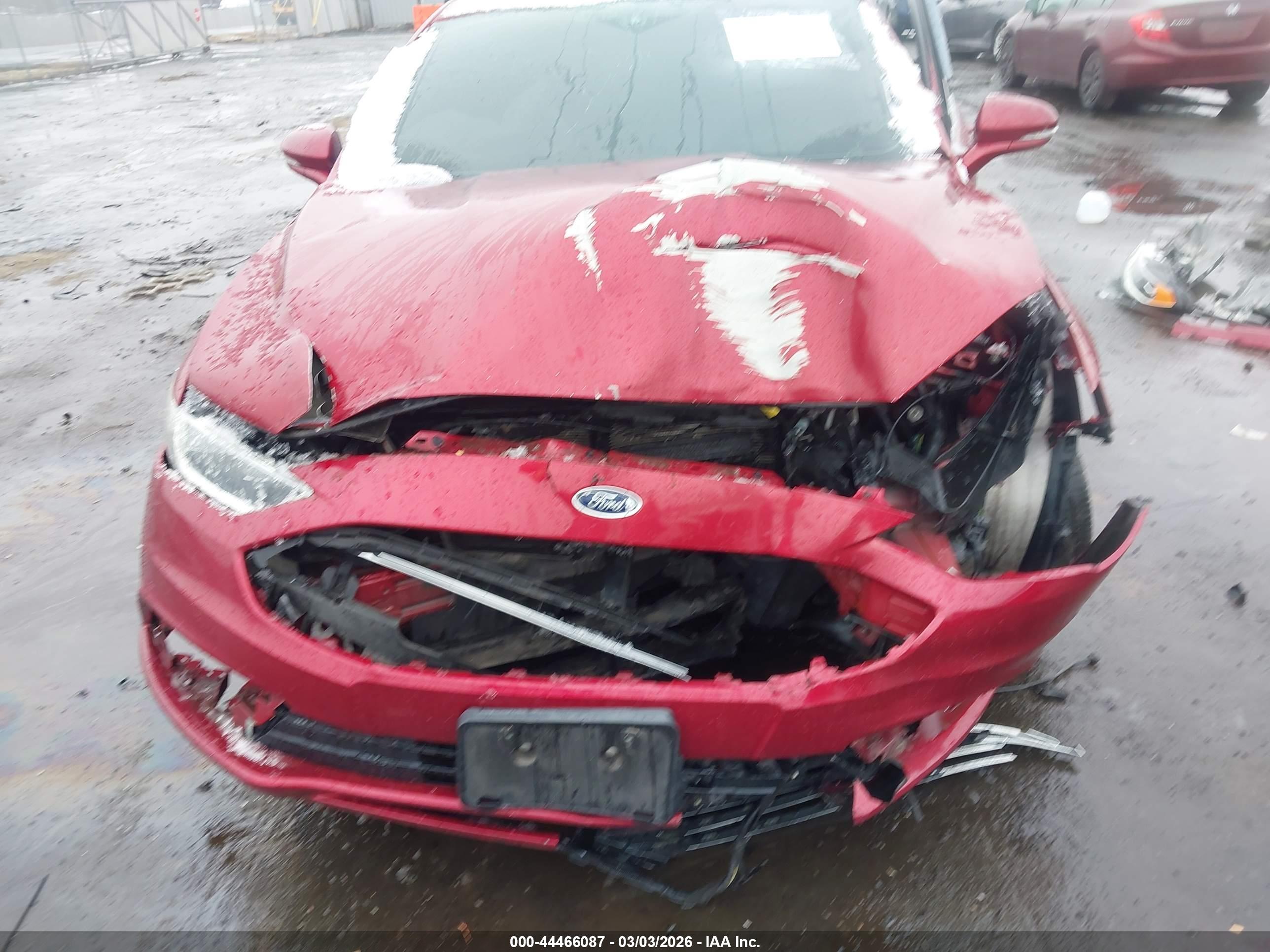 FORD FUSION image 6