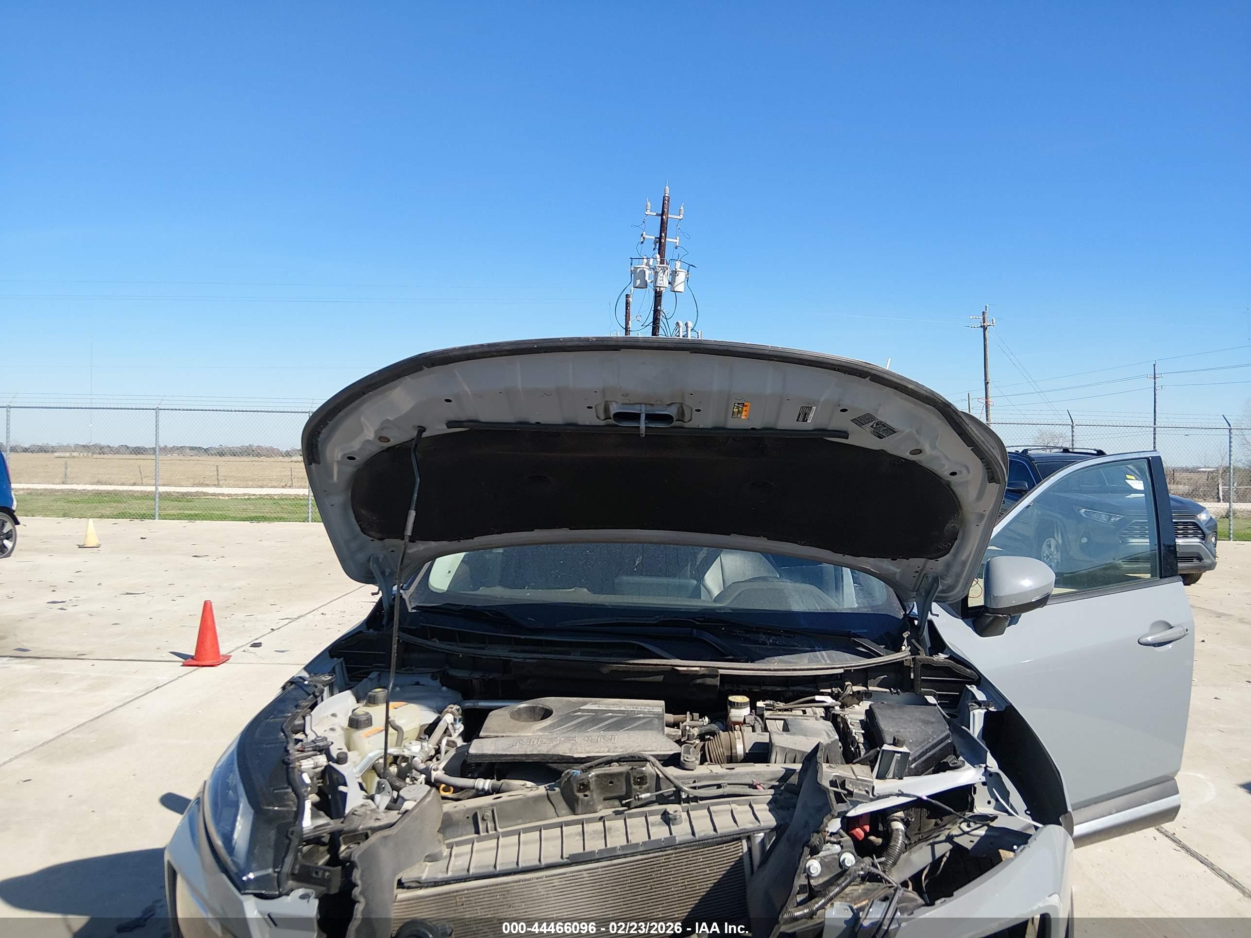 NISSAN ROGUE image 10
