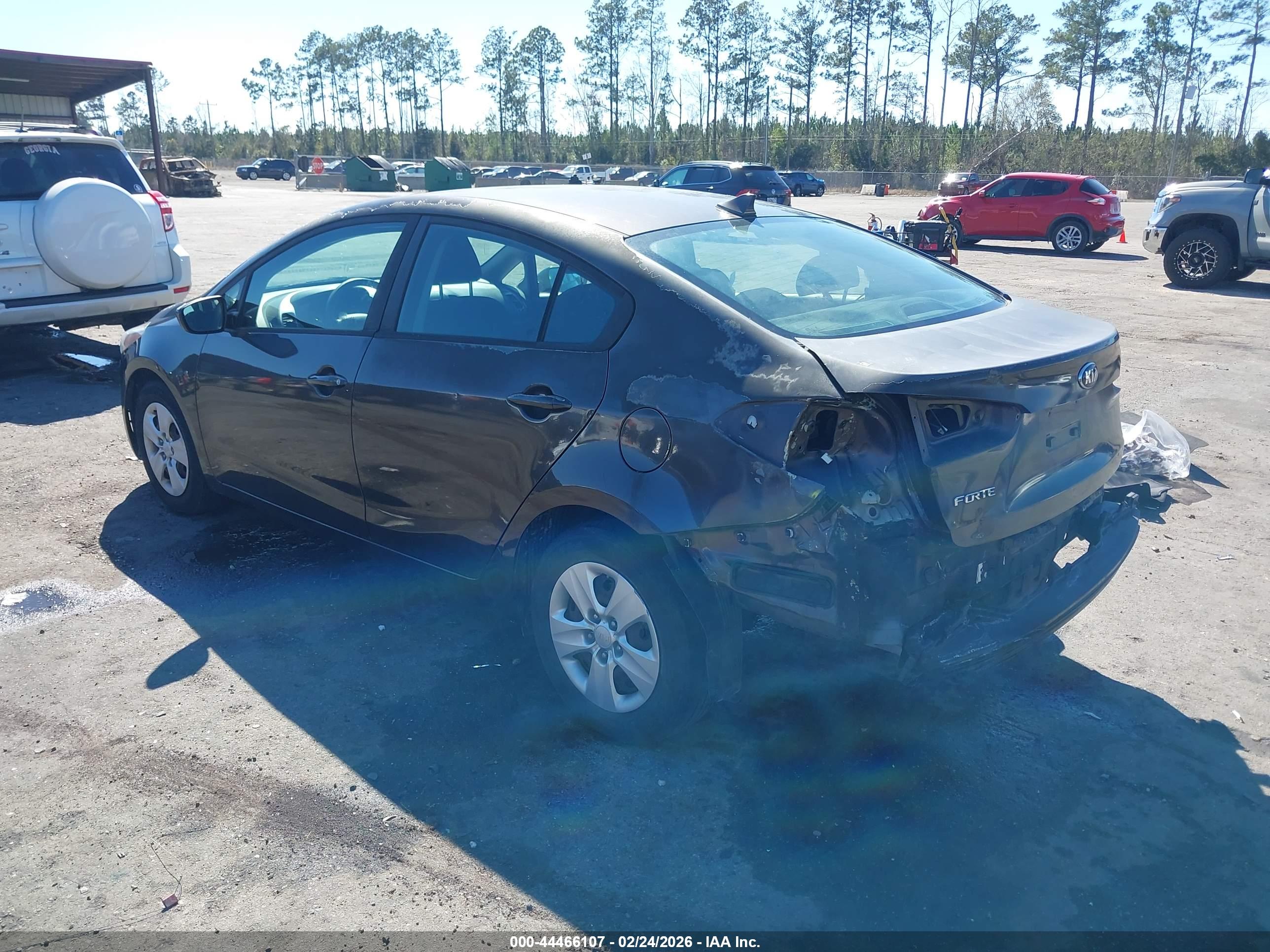 KIA FORTE image 3