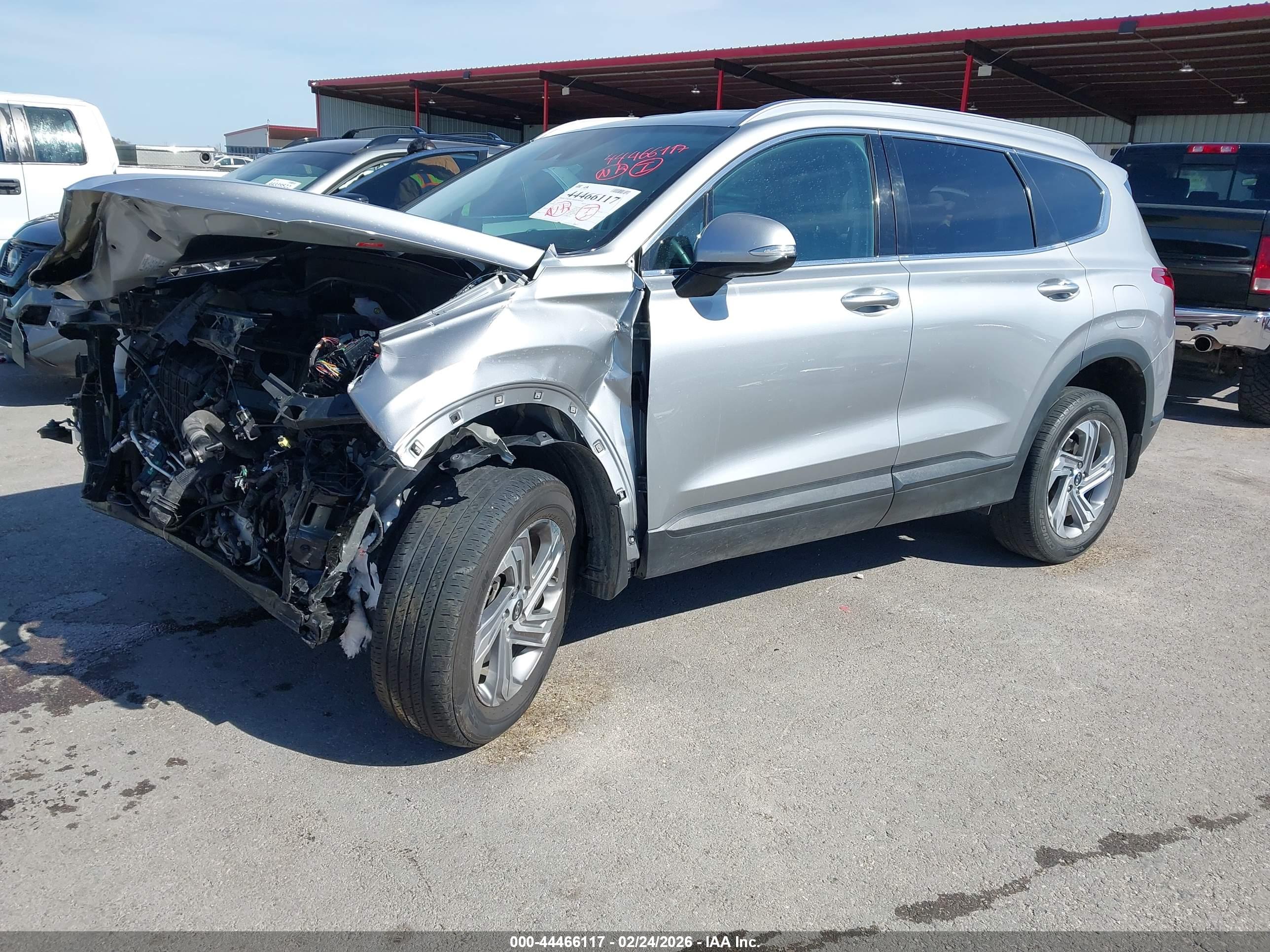 HYUNDAI SANTA image 2
