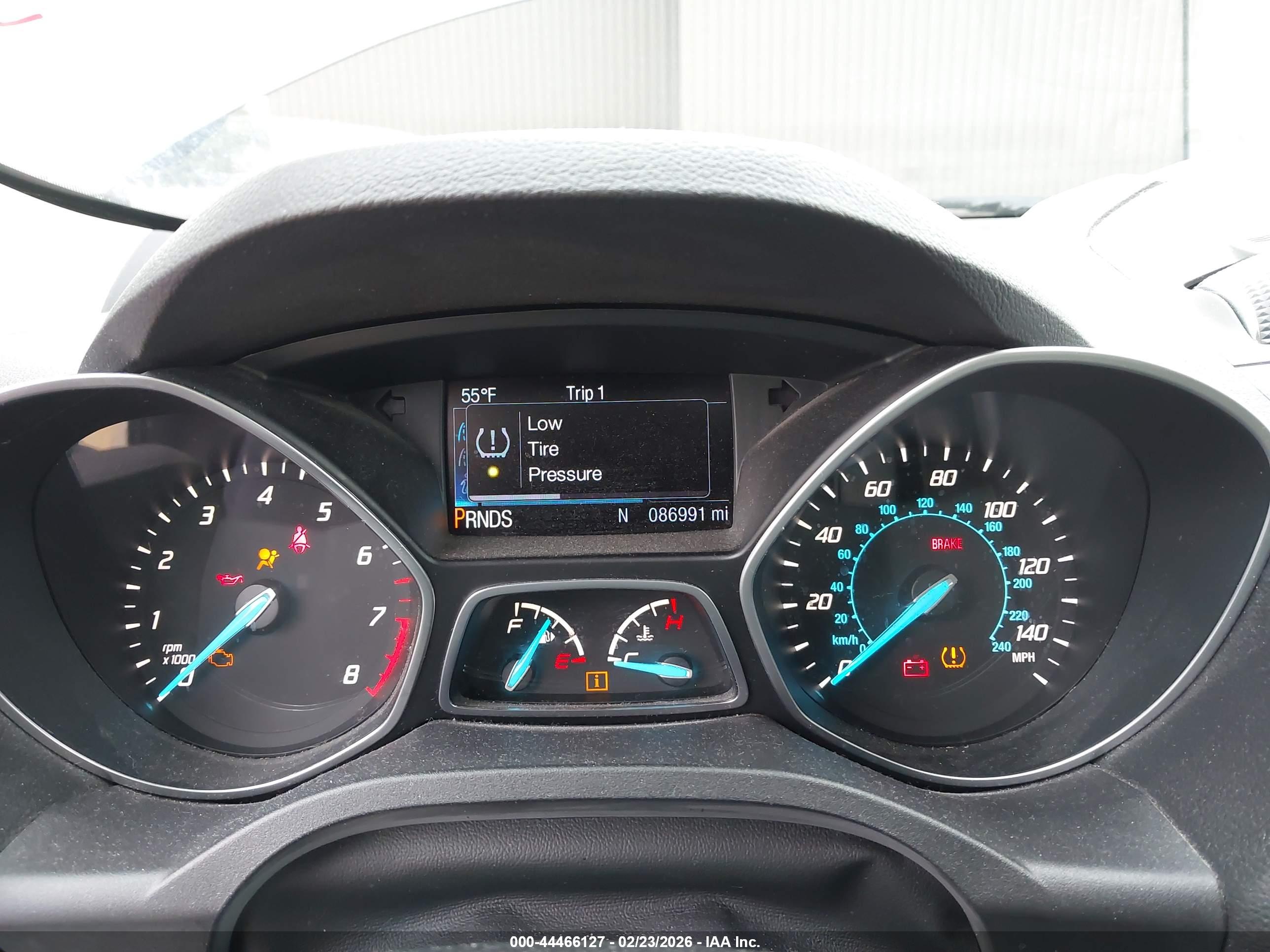 FORD ESCAPE image 7