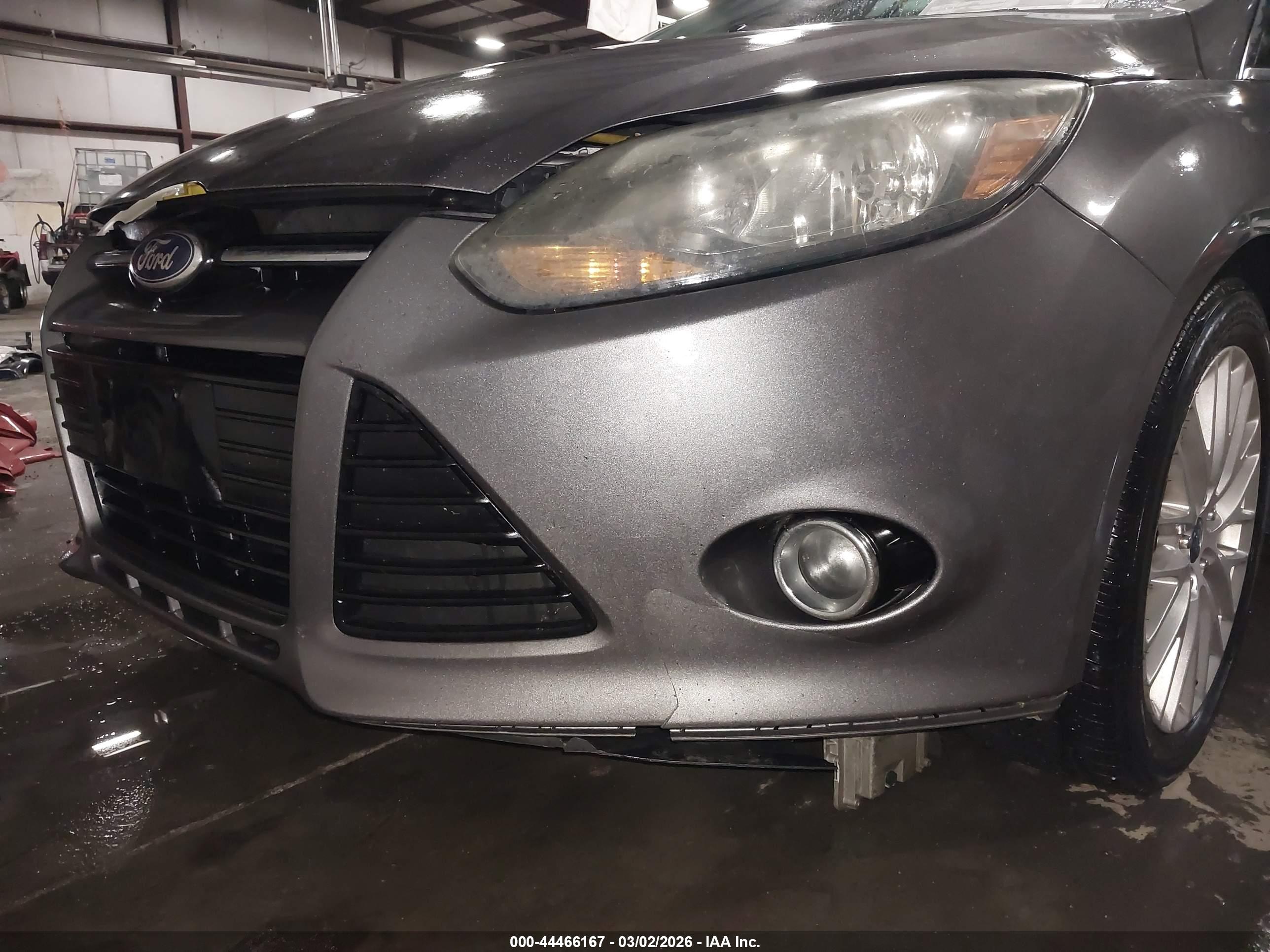 FORD FOCUS image 6