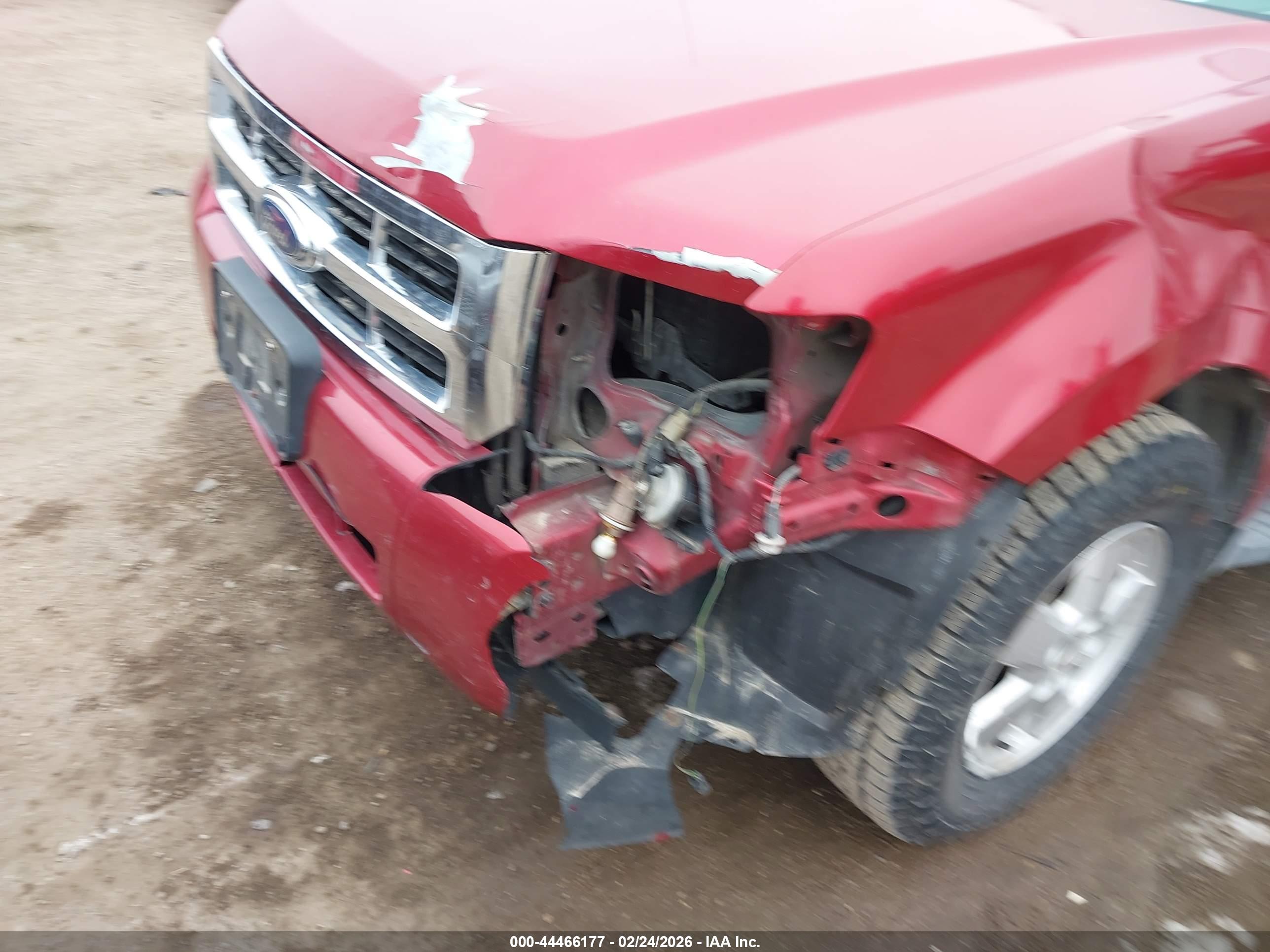 FORD ESCAPE image 6