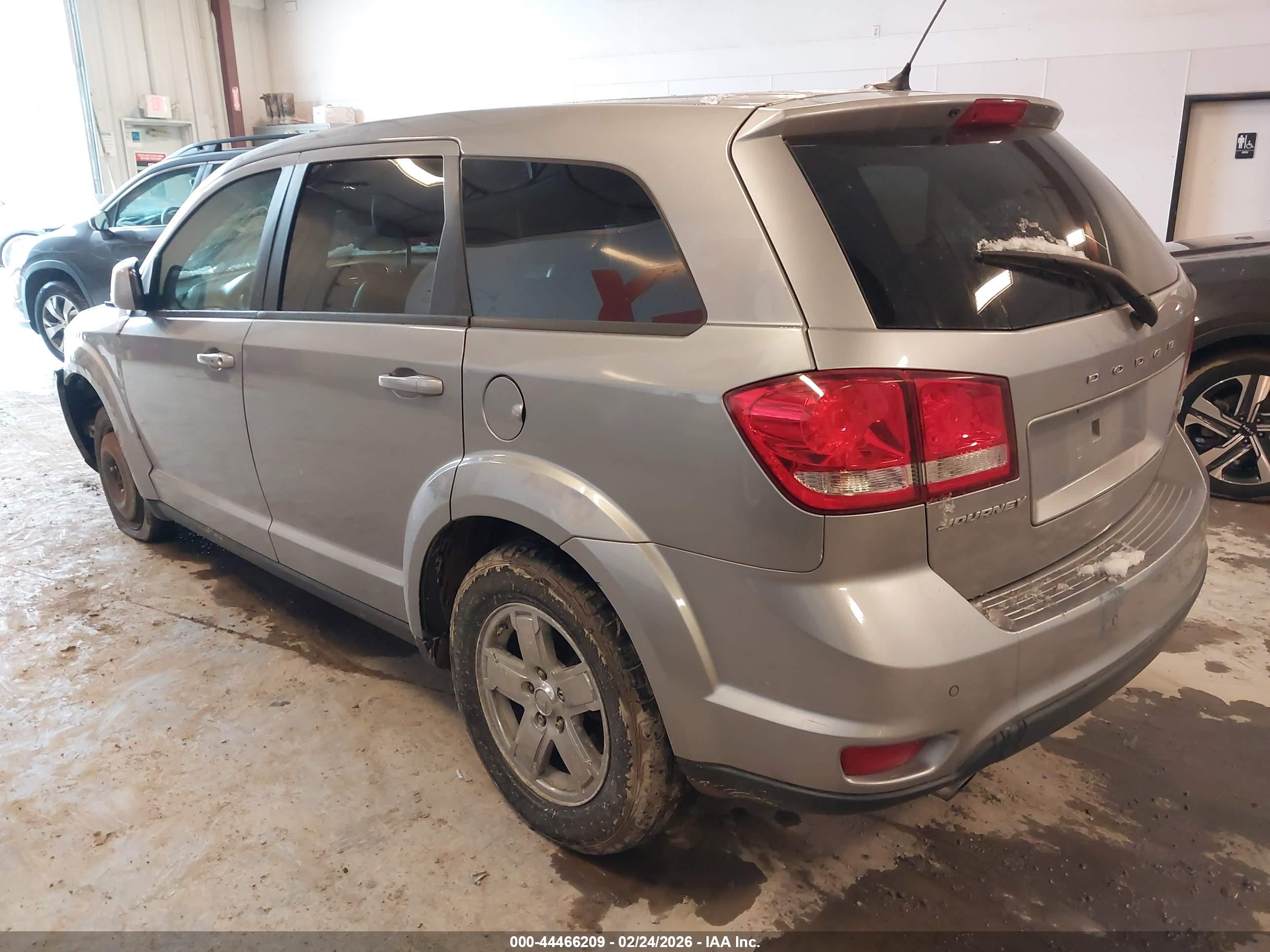 DODGE JOURNEY image 3