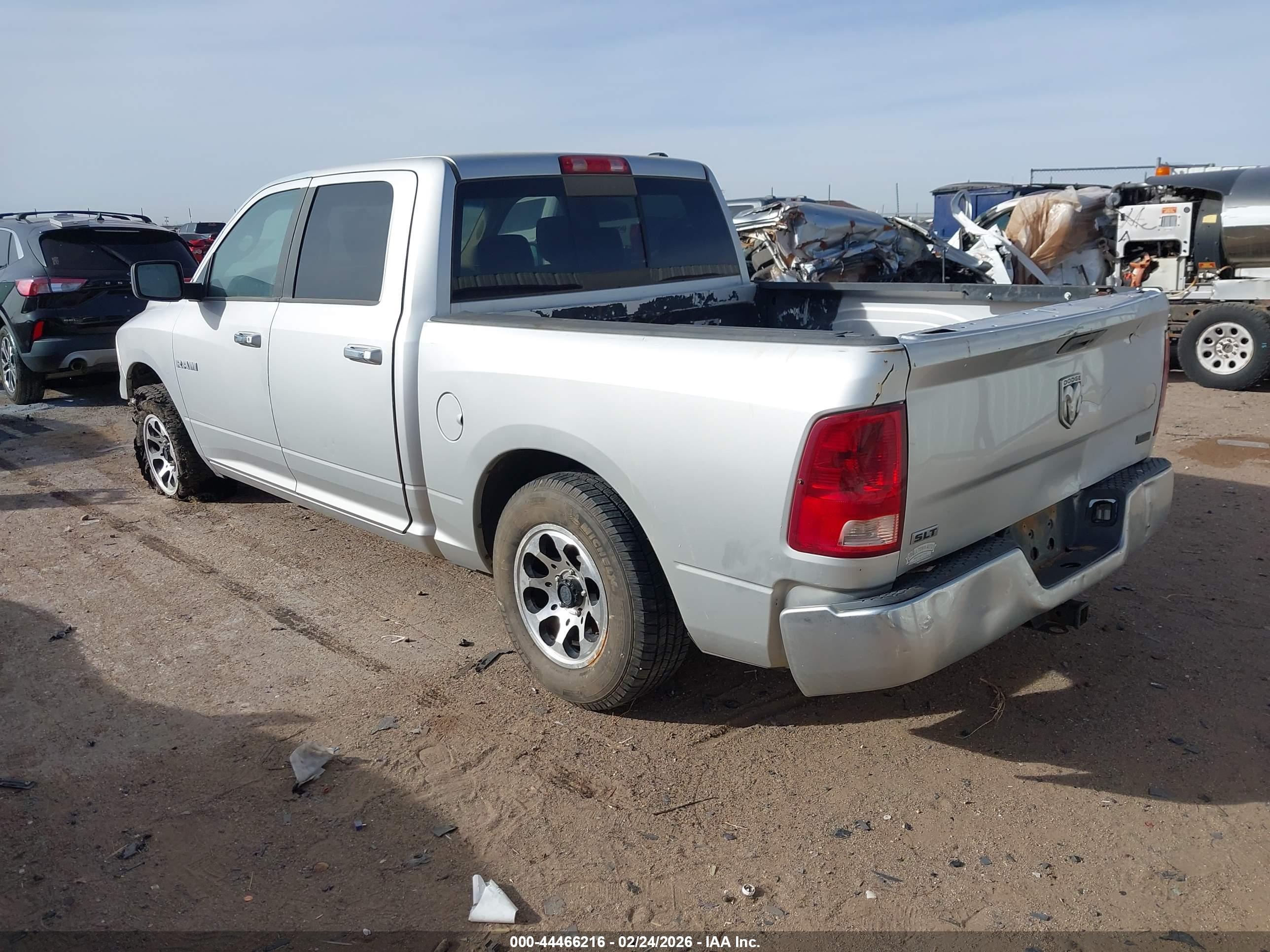 DODGE RAM image 3