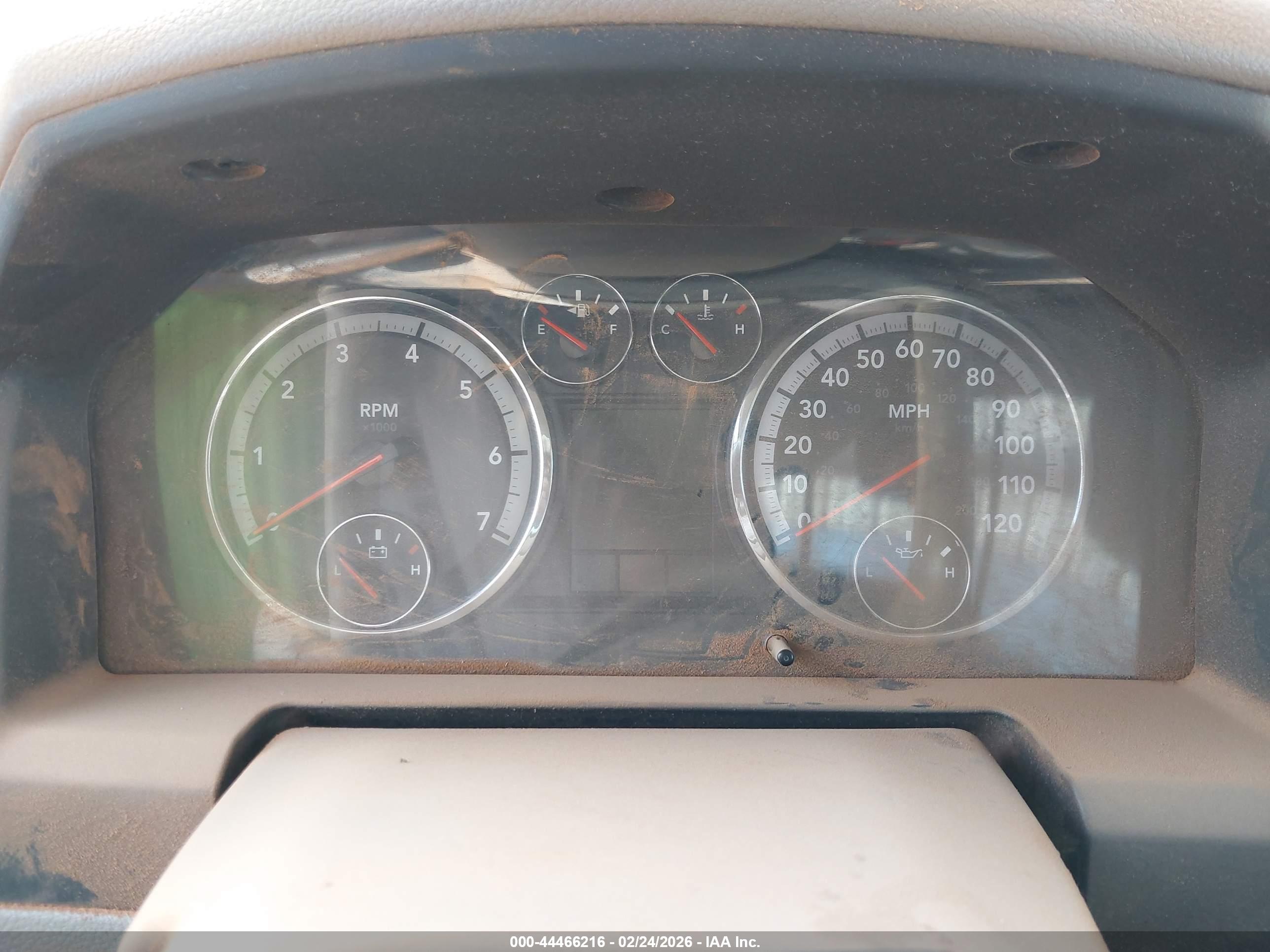DODGE RAM image 7