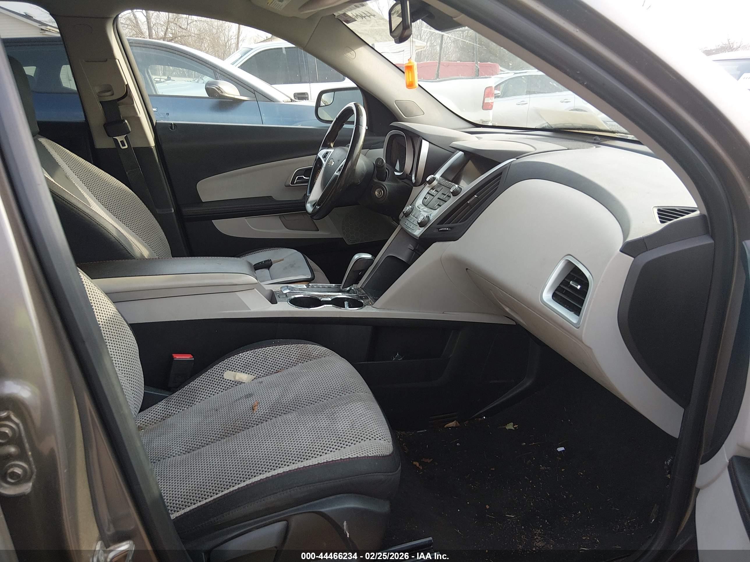 CHEVROLET EQUINOX image 5