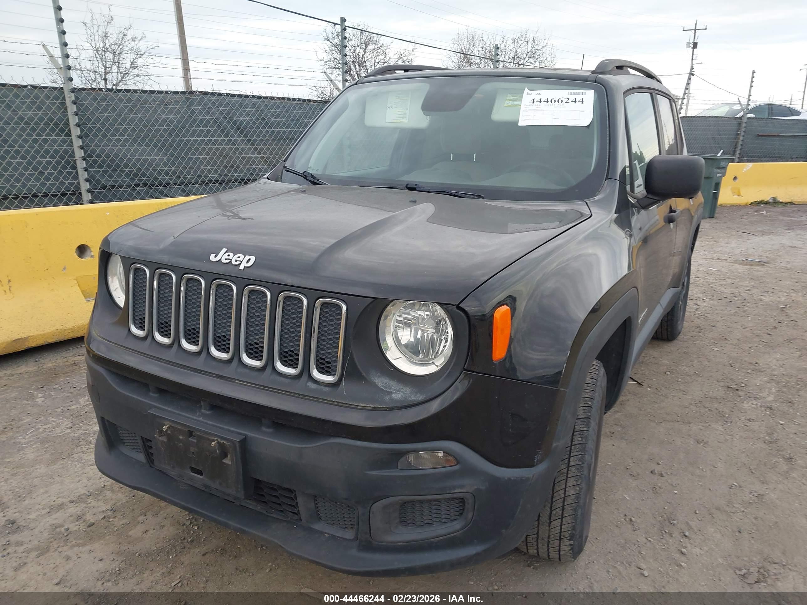 JEEP RENEGADE image 6