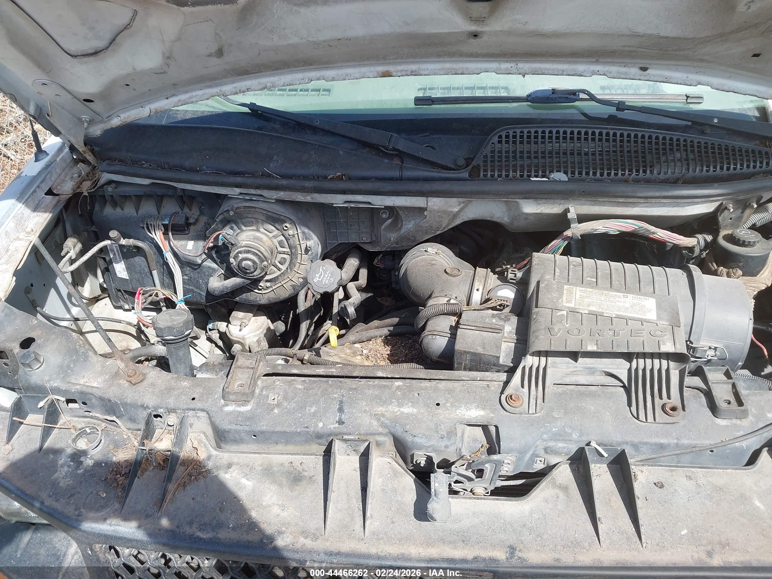 CHEVROLET EXPRESS image 10