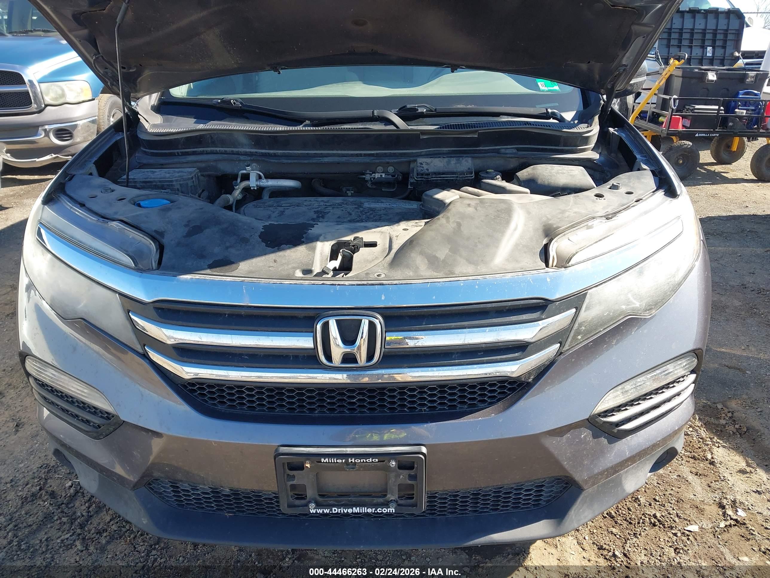 HONDA PILOT image 6