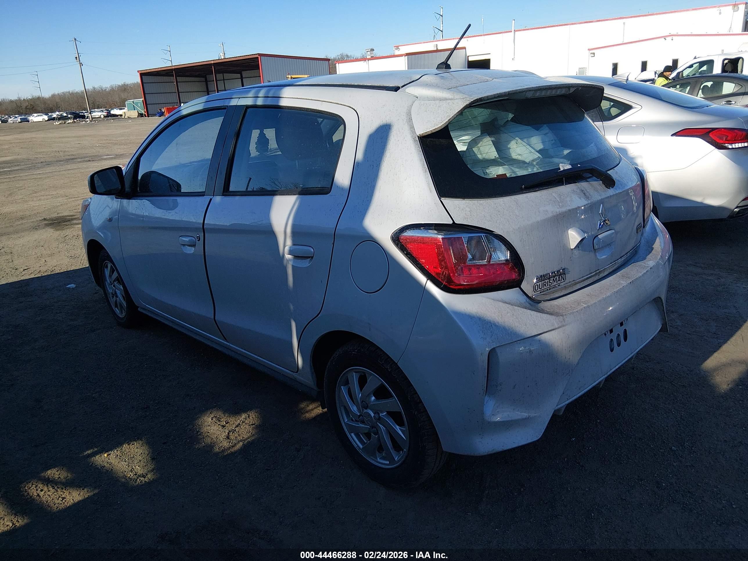 MITSUBISHI MIRAGE image 3